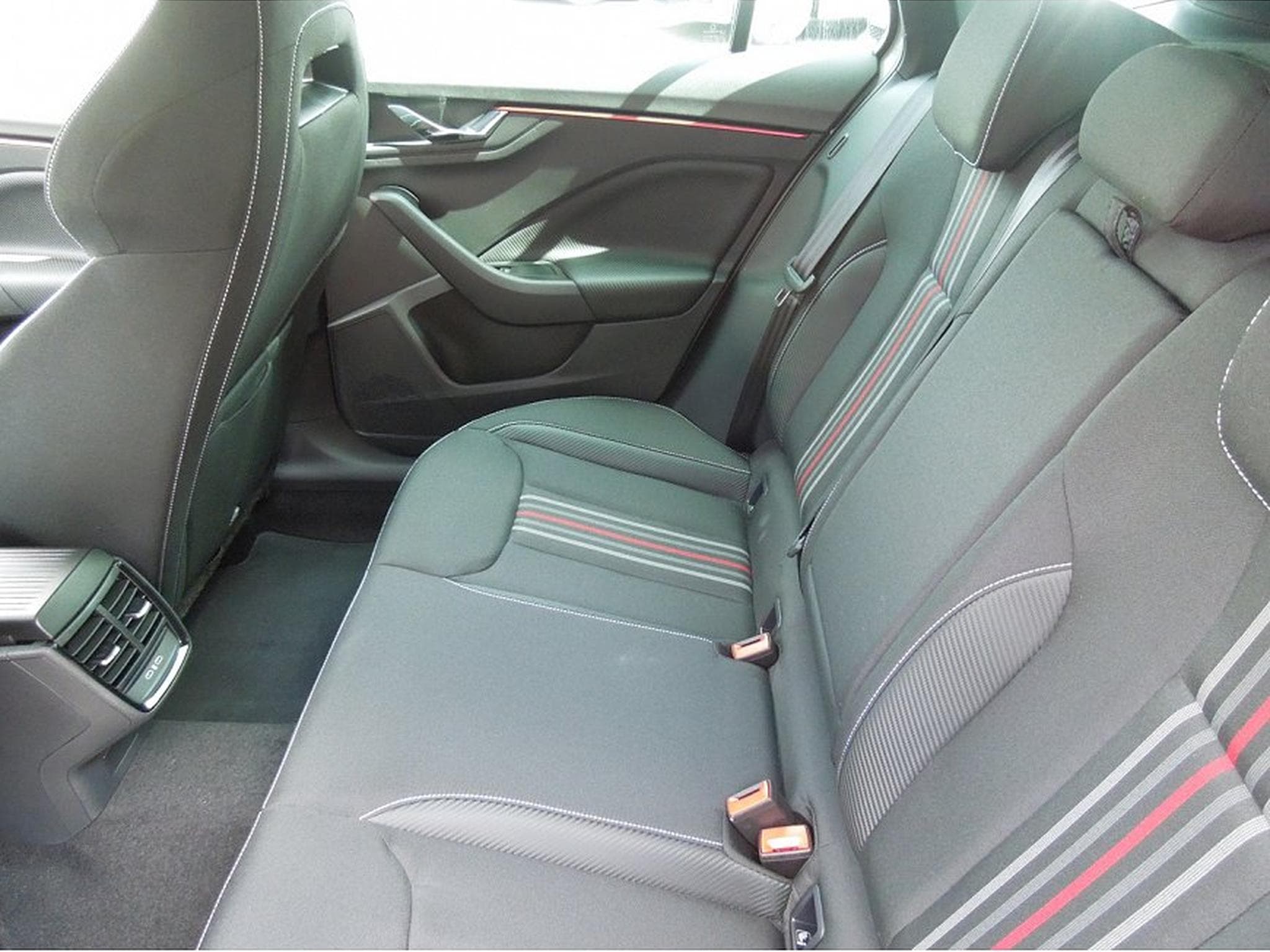 Skoda Scala (2026) - Foto 17