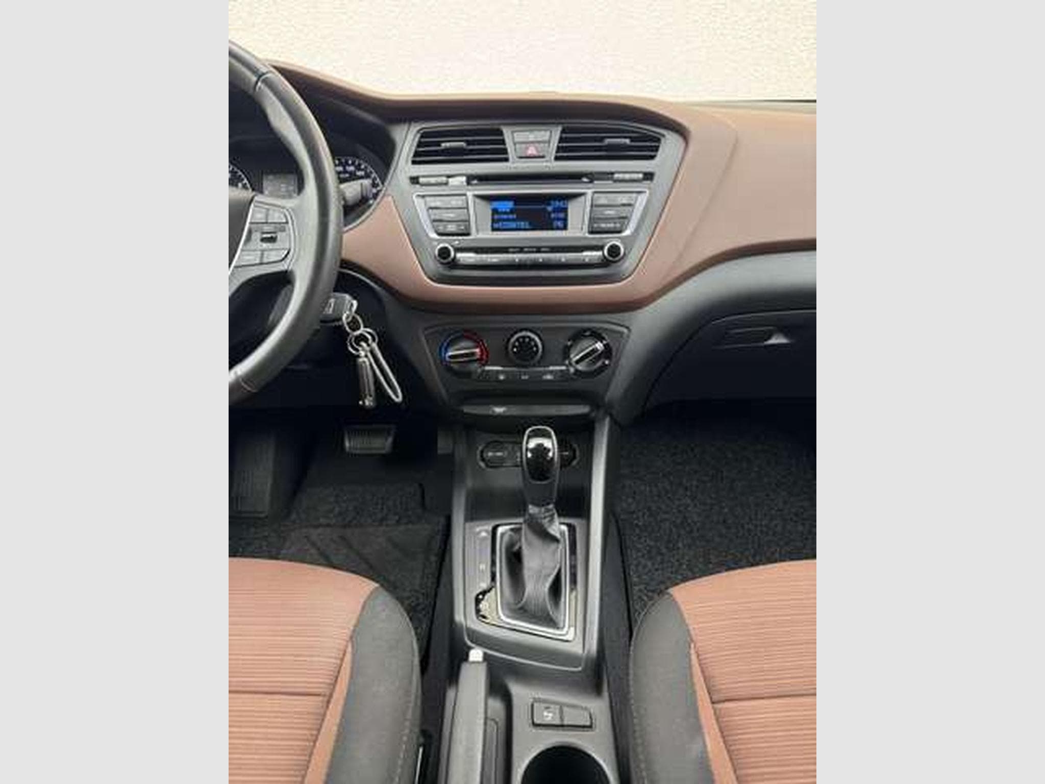 Hyundai i20 i20 1.4i Joy (2016) - Foto 10