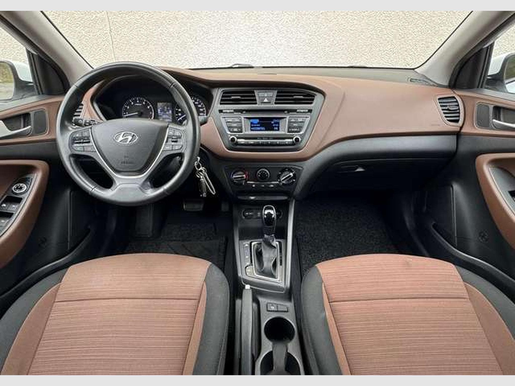 Hyundai i20 i20 1.4i Joy (2016) - Foto 9