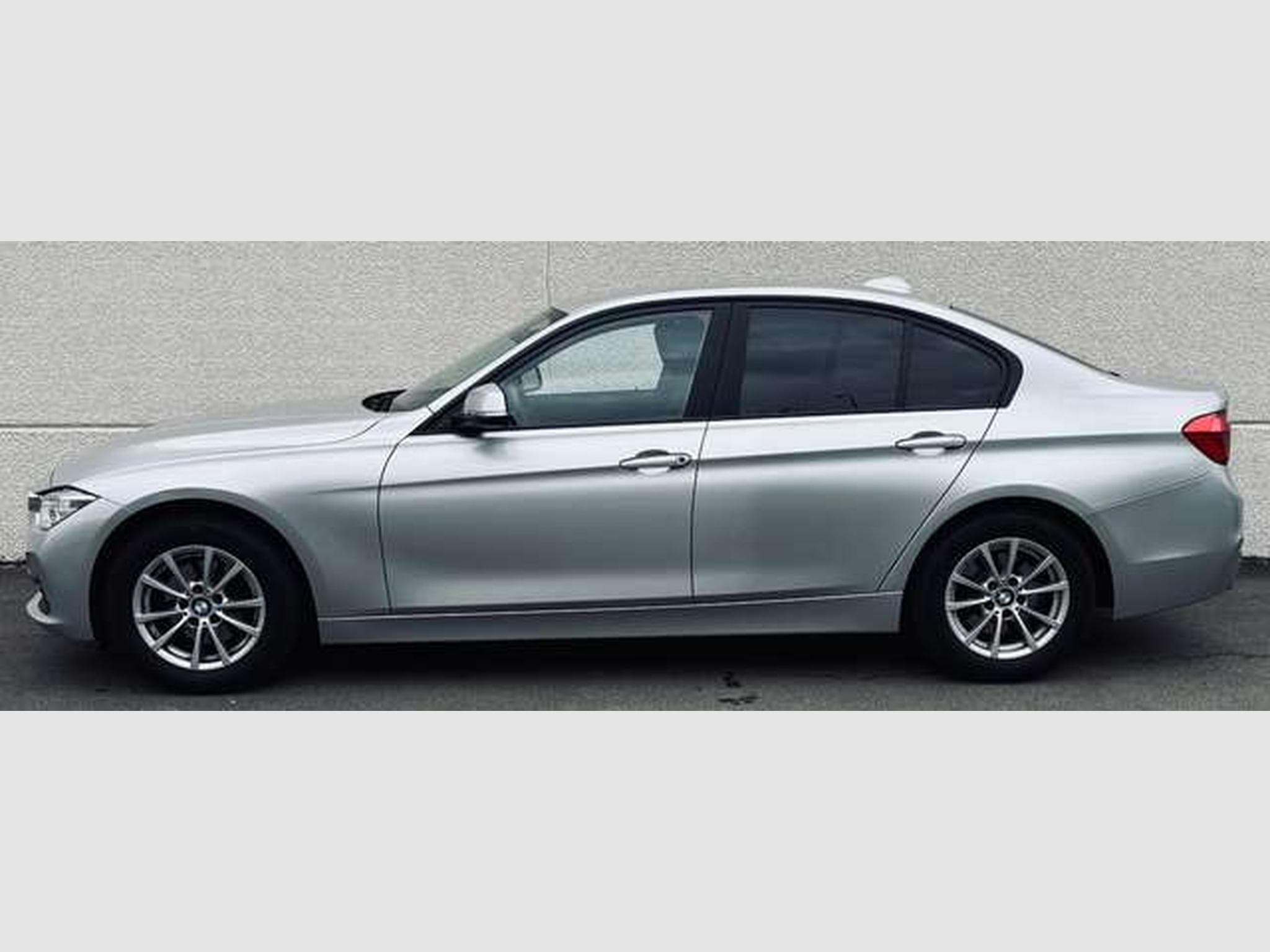 BMW 316 316 dA (2017) - Foto 5