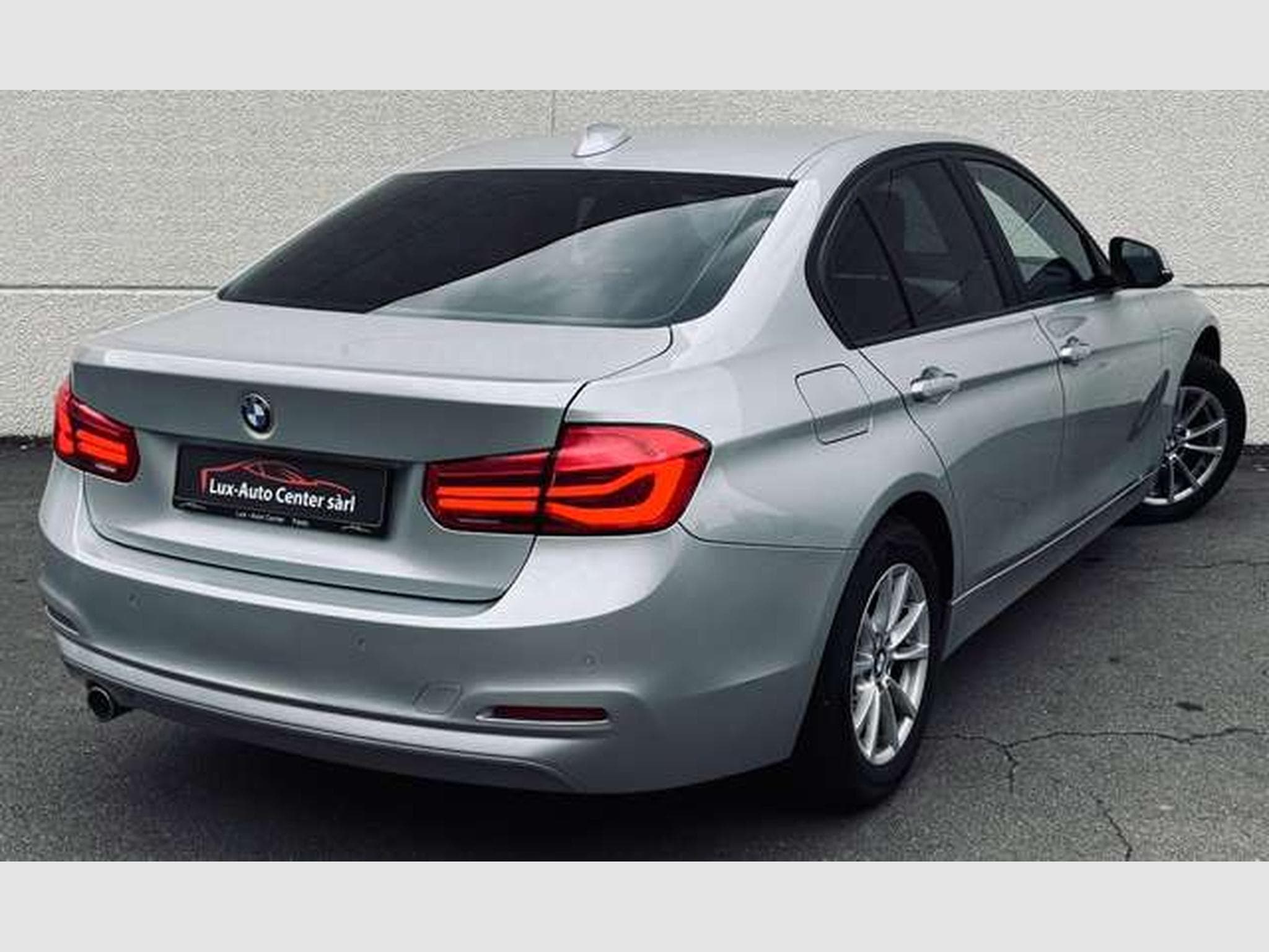 BMW 316 316 dA (2017) - Foto 6