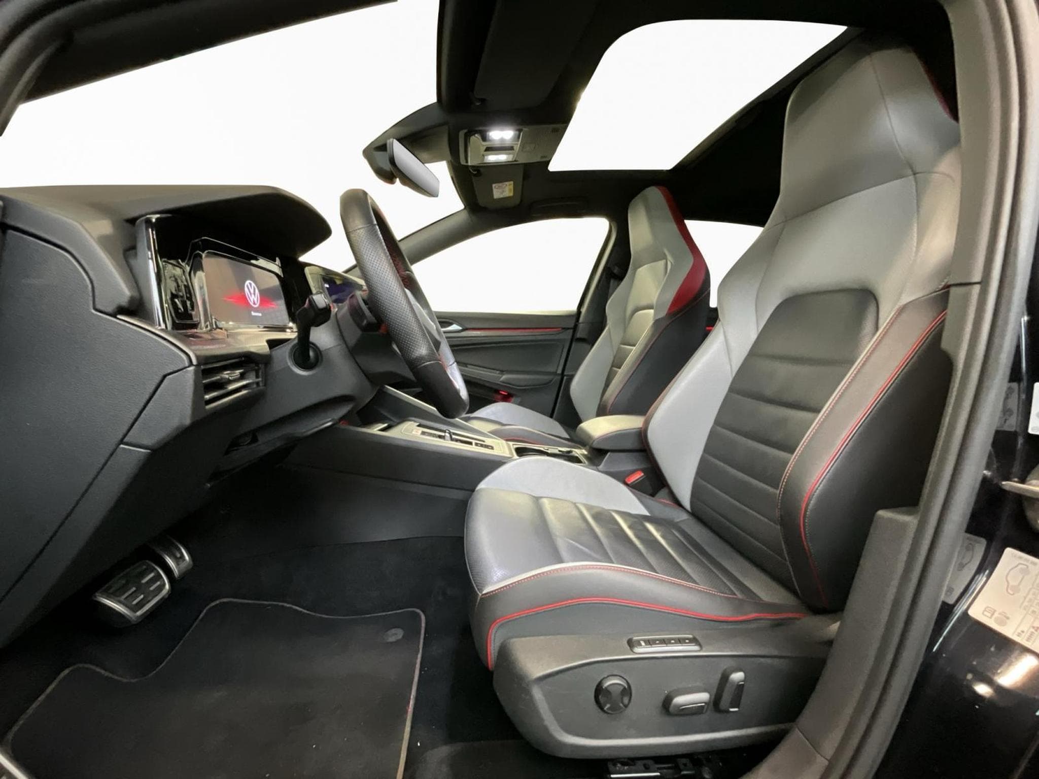 VW Golf GTI-Clubsport+DSG+Pano+RearView (2022) - Foto 9