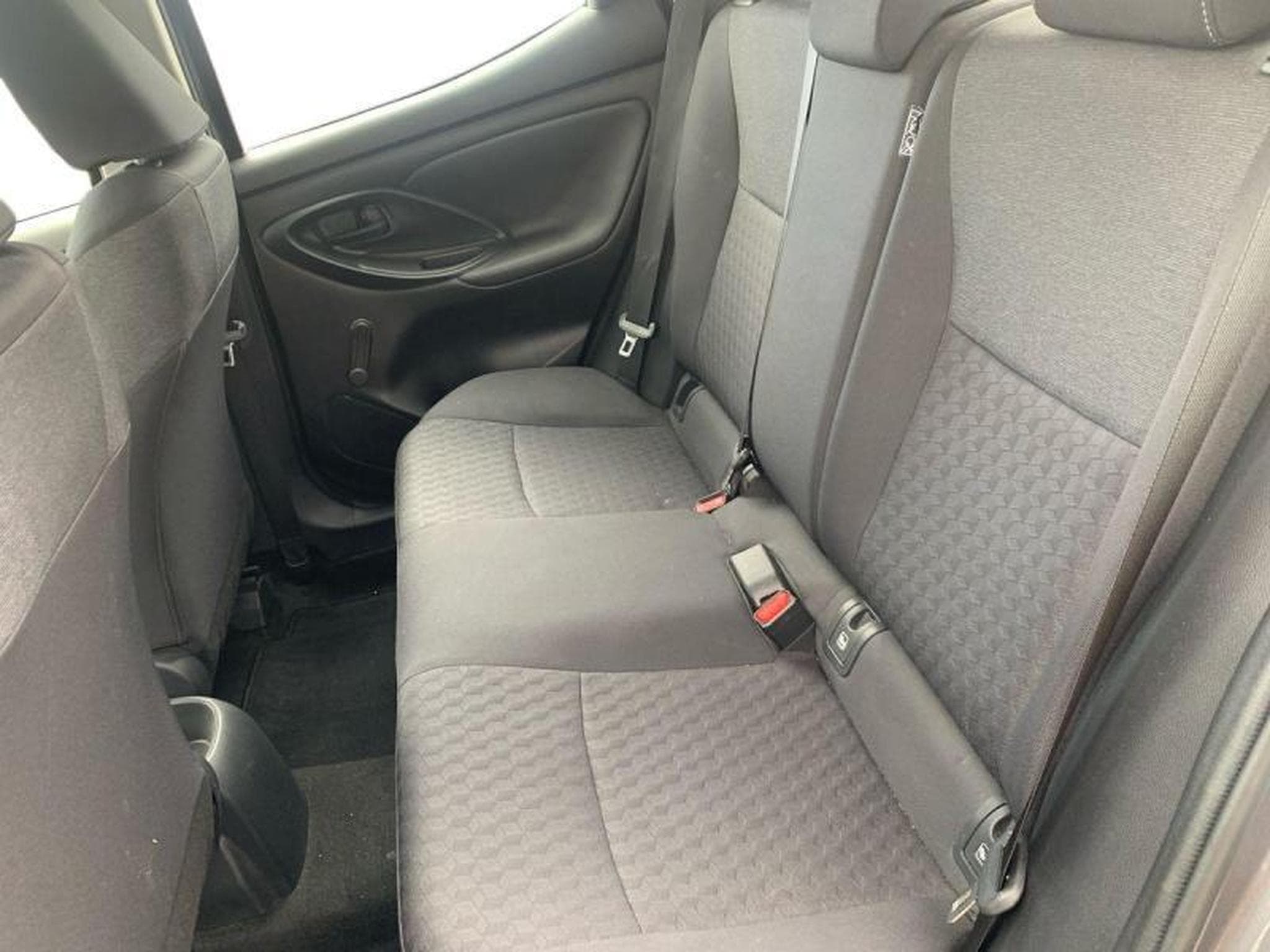 Toyota Yaris DYNAMIC (2021) - Photo 6