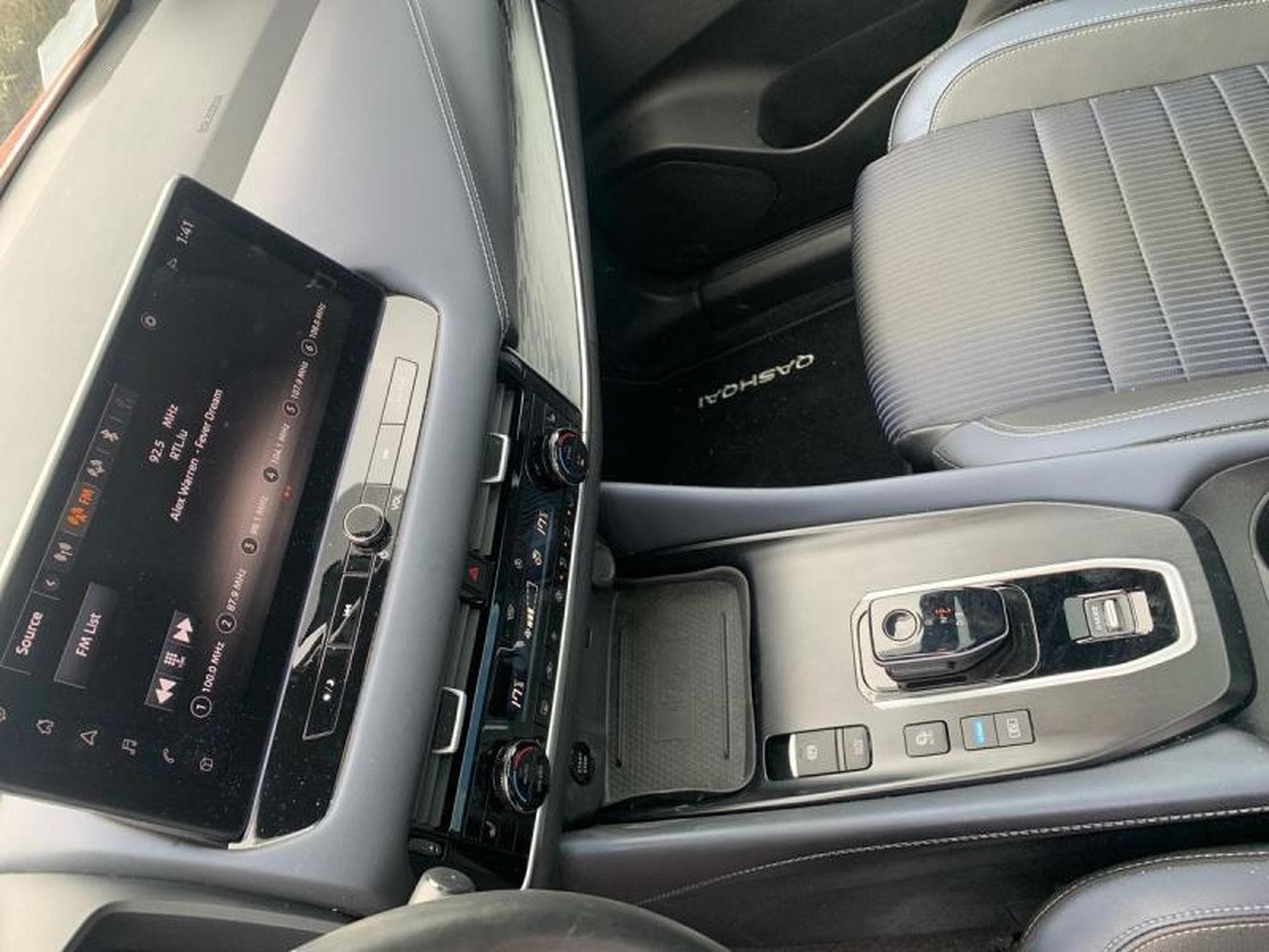 Nissan Qashqai Tekna (2023) - Photo 13