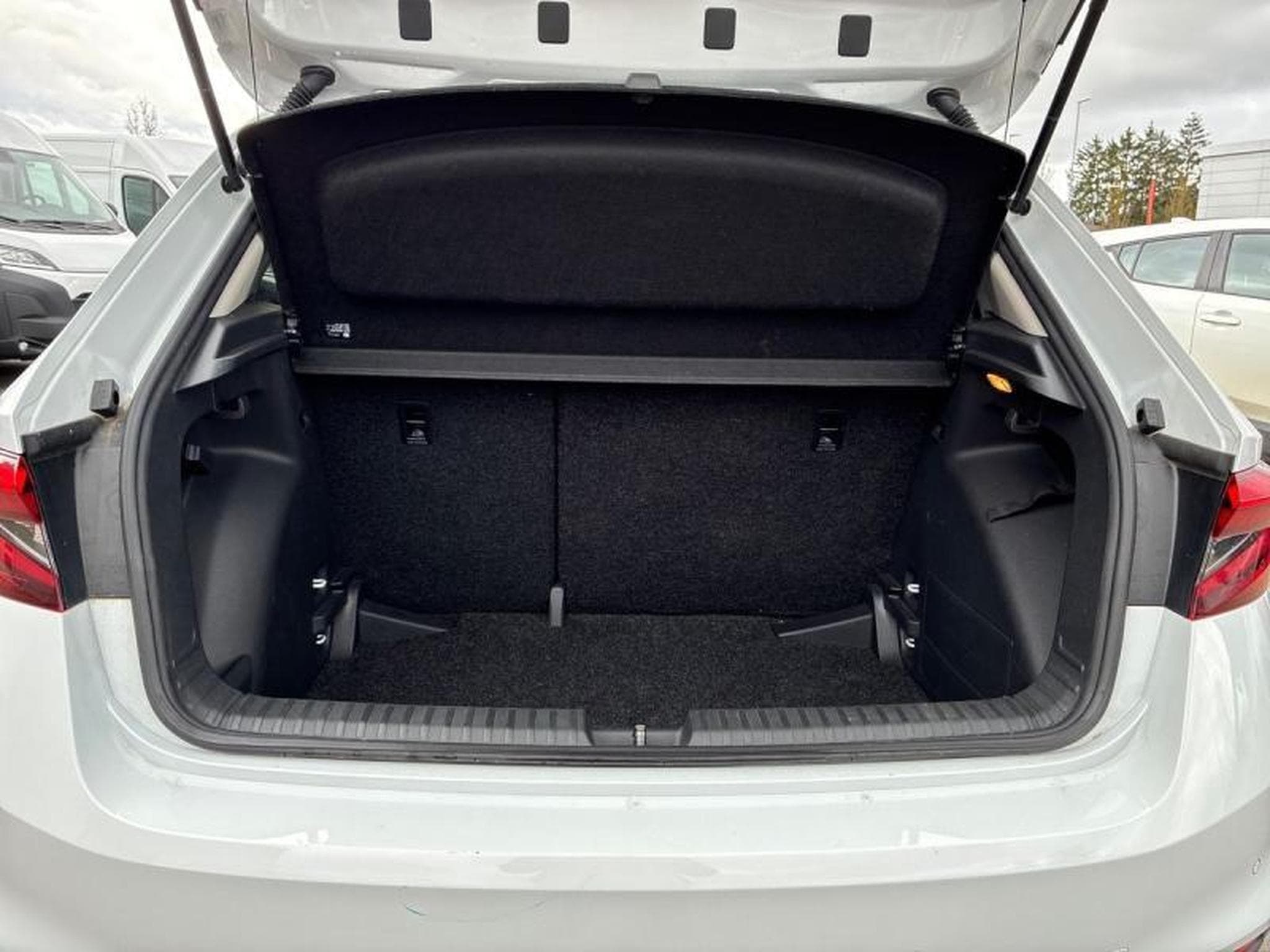 Skoda Fabia Selection (2025) - Photo 12