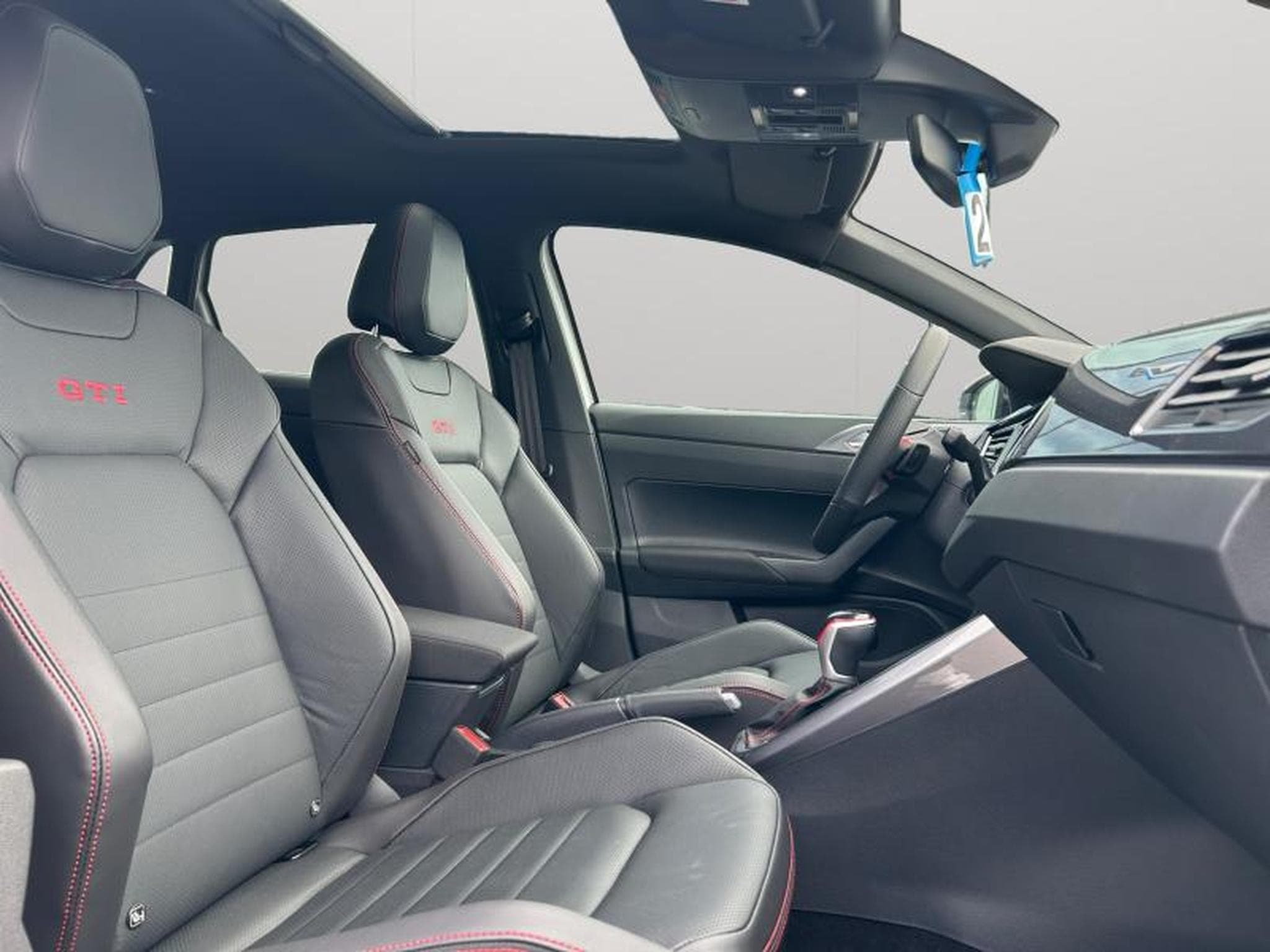 VW Polo 2.0 TSI DSG / !! NEW CAR !! (2025) - Foto 10