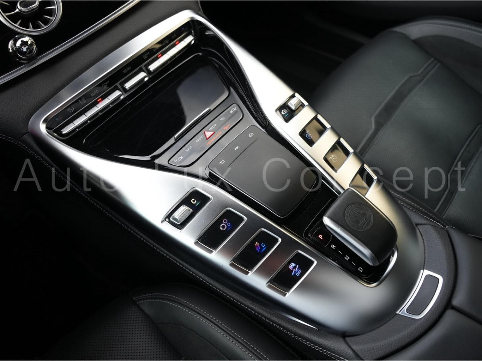 Mercedes AMG GT 4-Door 43 4MATIC+ (2019) - Photo 21