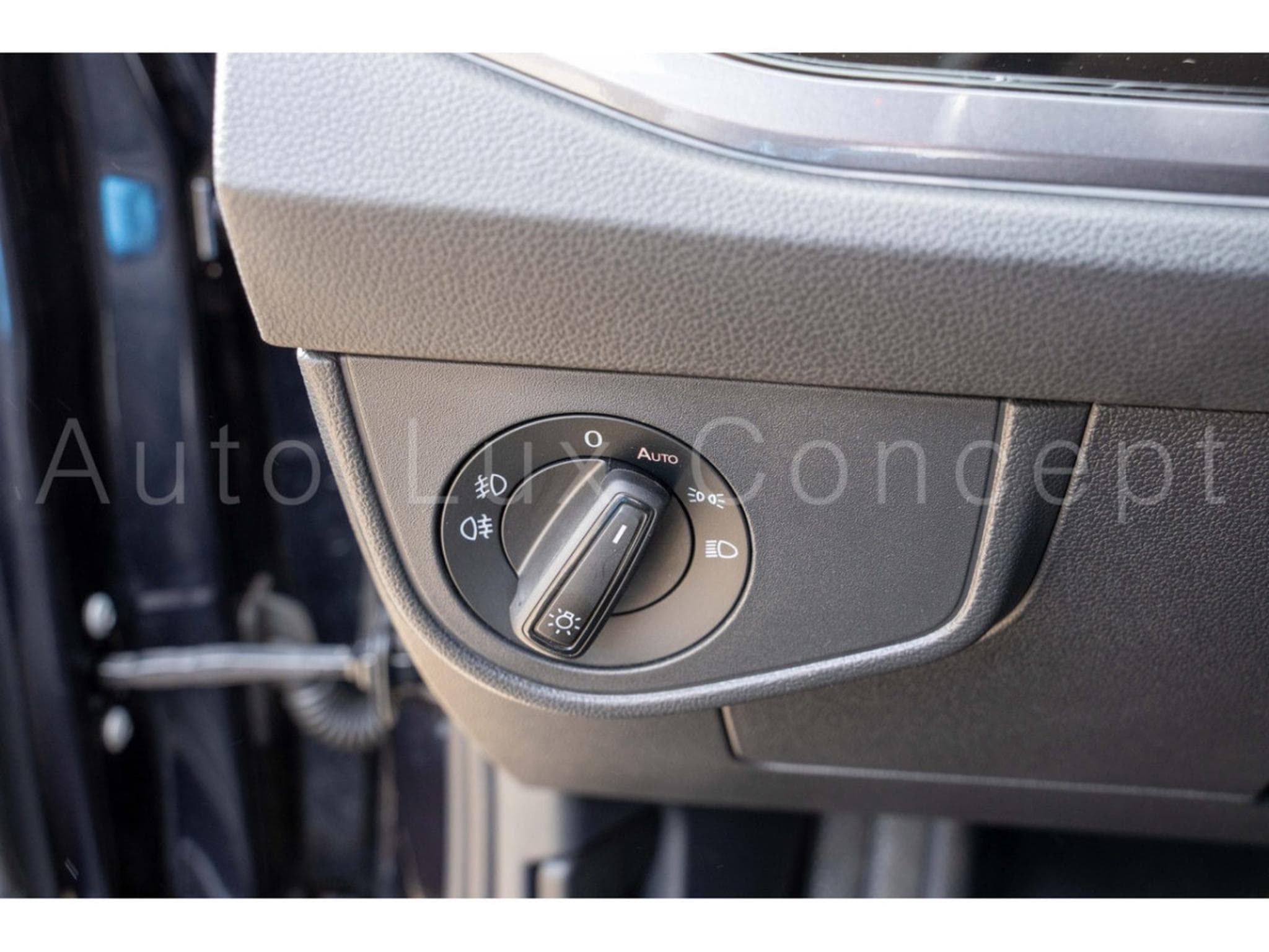 VW Polo 1.6 TDI R-Line DSG (2018) - Photo 10