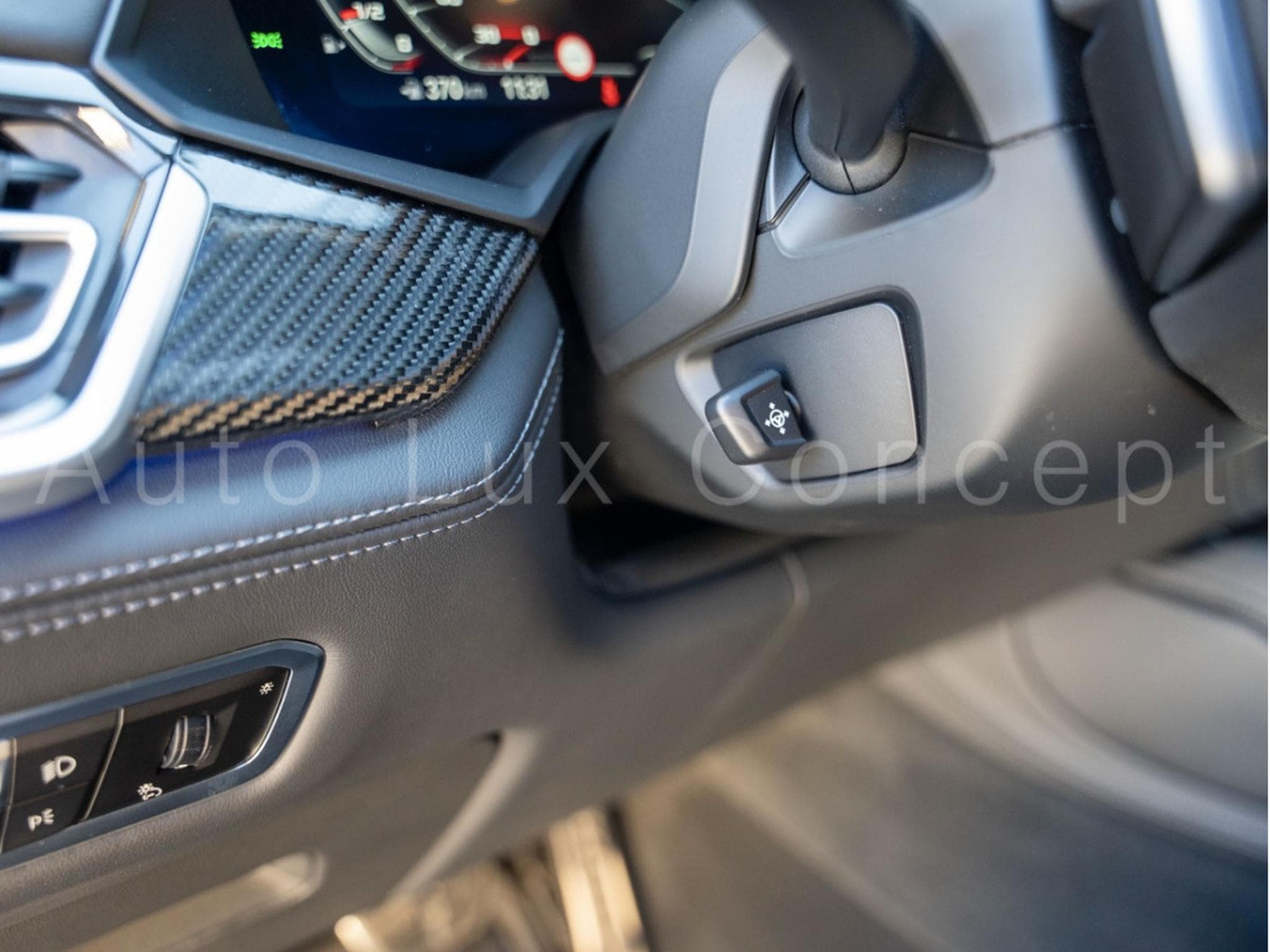 BMW X6M Competition (2020) - Photo 21