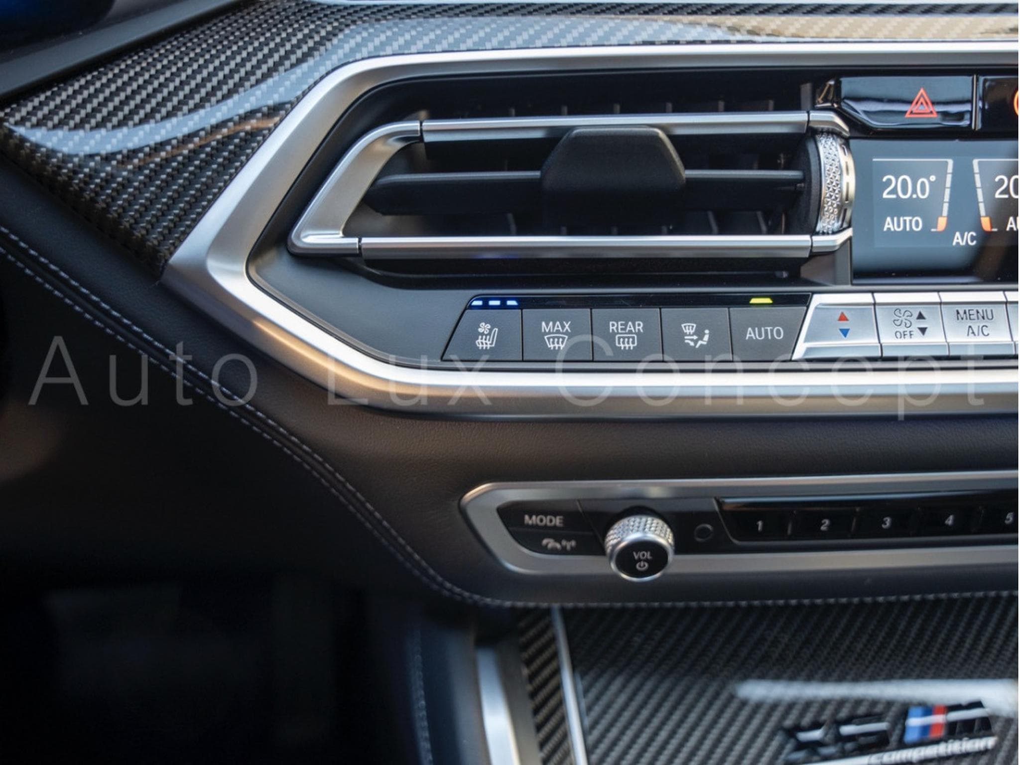 BMW X6M Competition (2020) - Photo 24