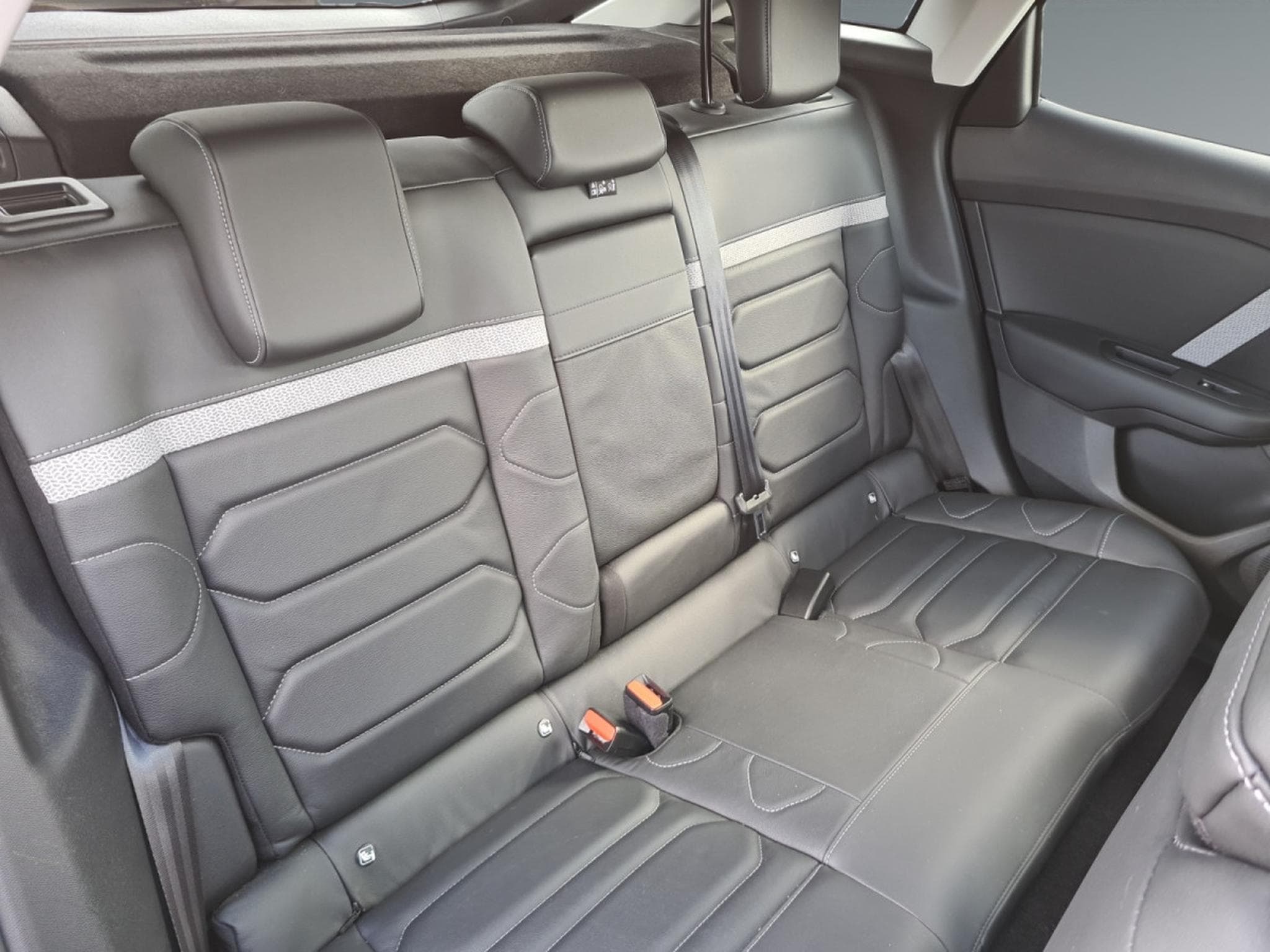 Citroën E-C4 E-Shine (2021) - Foto 10