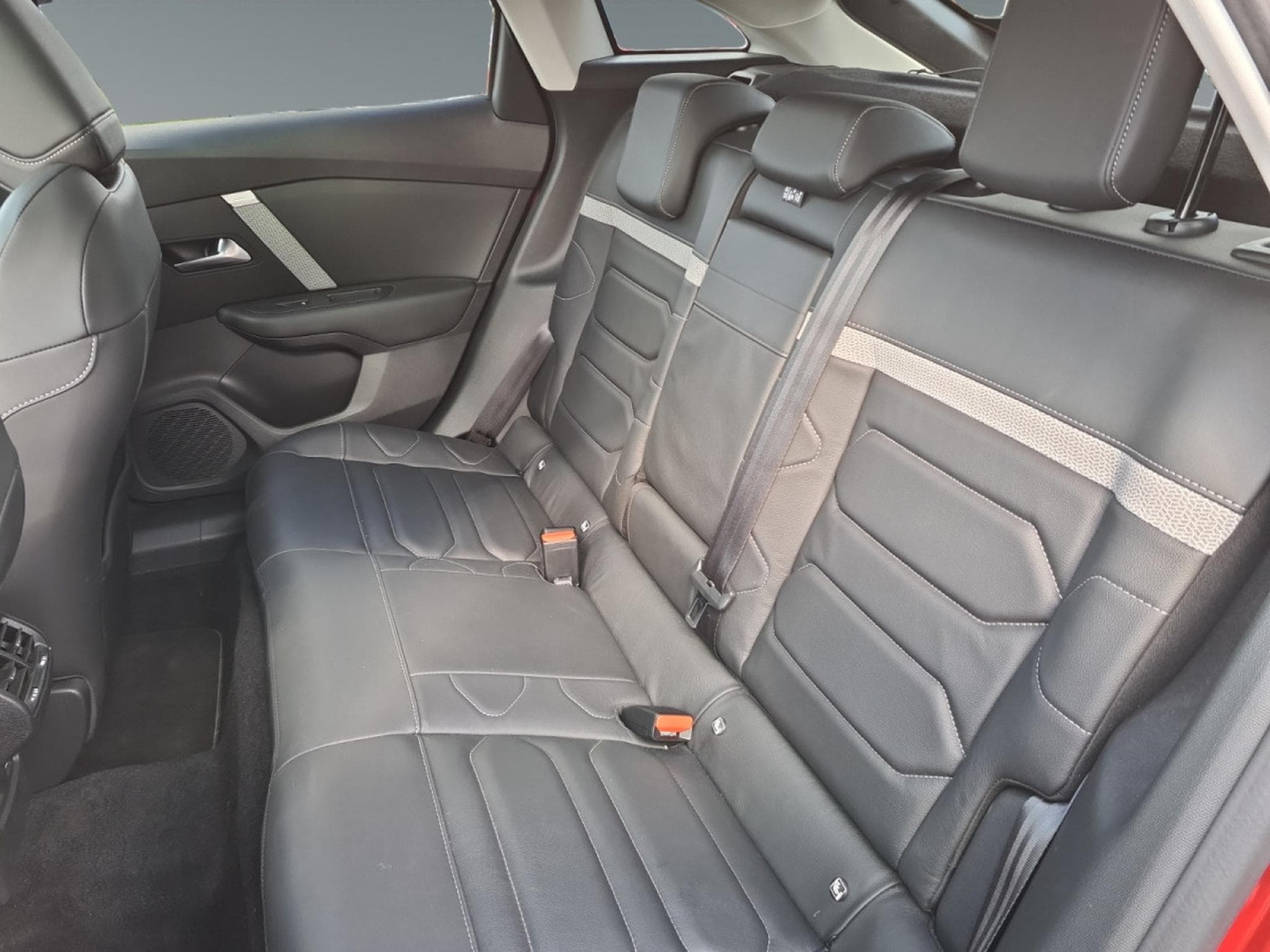 Citroën E-C4 E-Shine (2021) - Foto 12