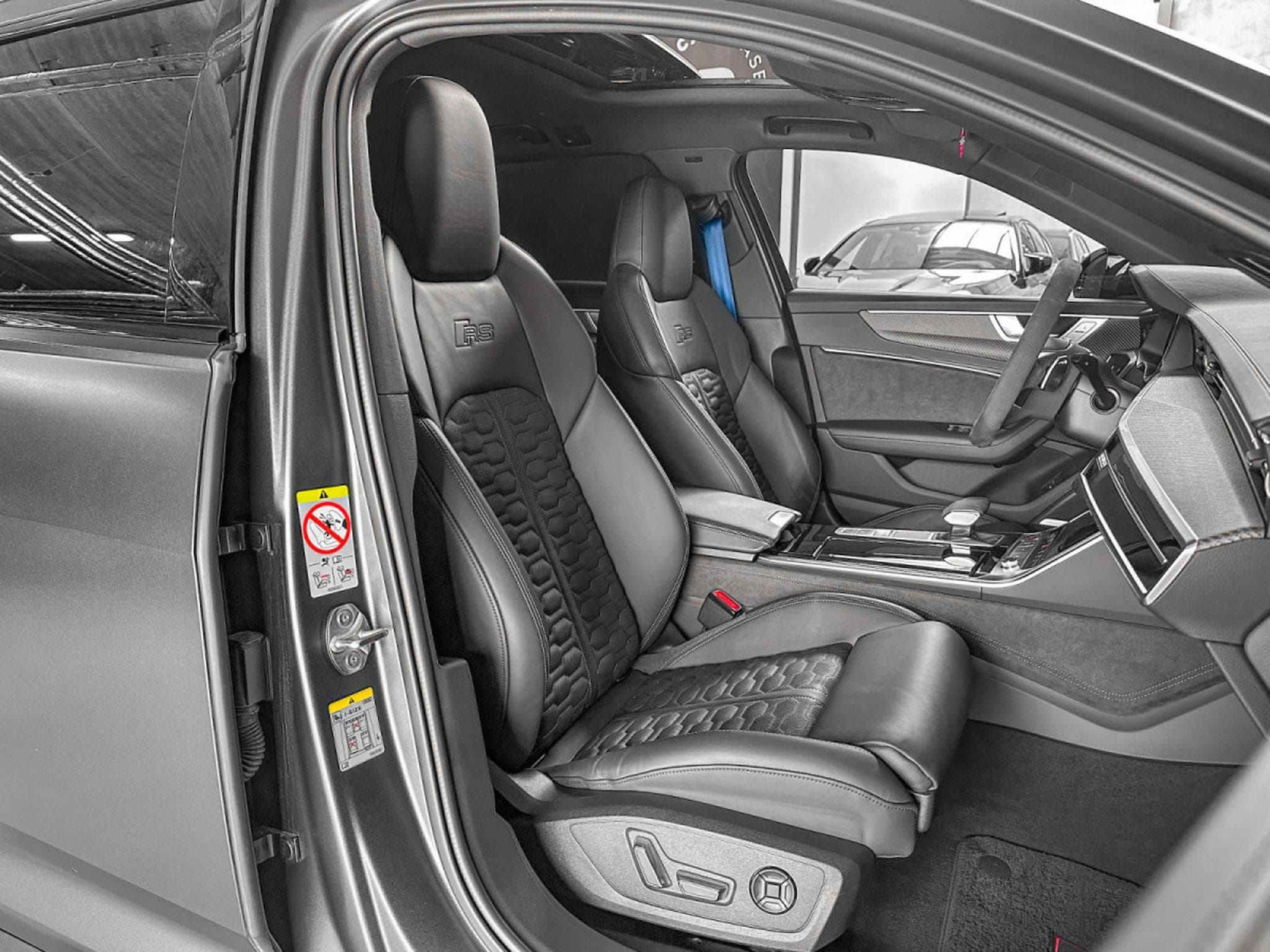 Audi RS6 RS6 Avant PERFORMANCE 4.0 TFSI quattro/22/PANO/KERAMIK/360°/ (2023) - Photo 12