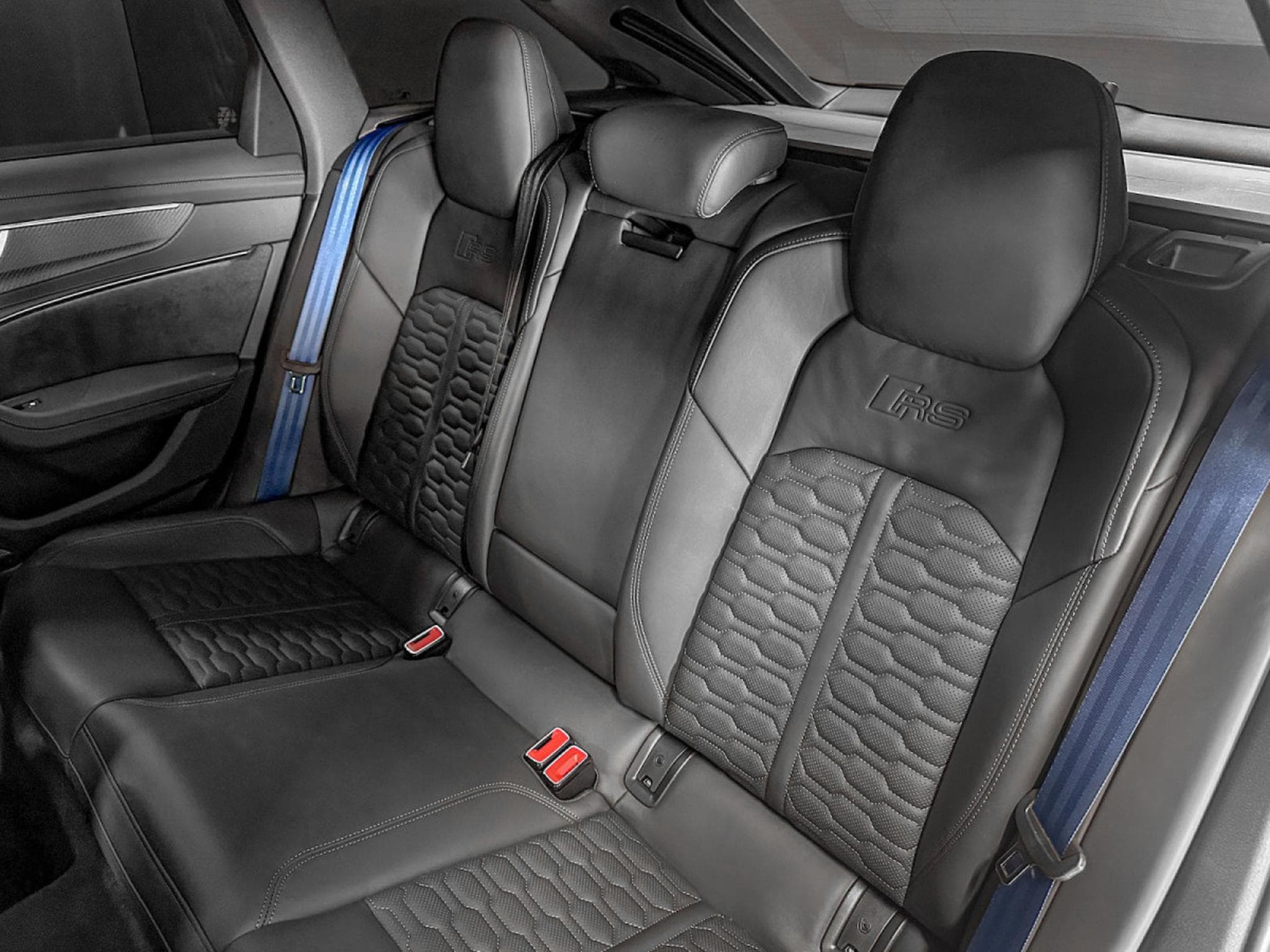 Audi RS6 RS6 Avant PERFORMANCE 4.0 TFSI quattro/22/PANO/KERAMIK/360°/ (2023) - Photo 14