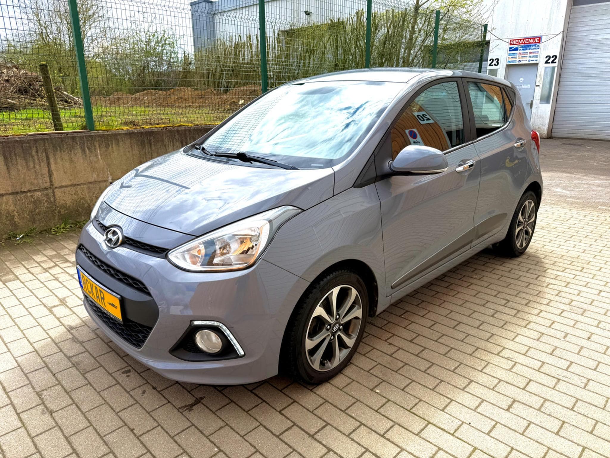 Hyundai i10 1.2i 87  Passion (2015) - Photo 1