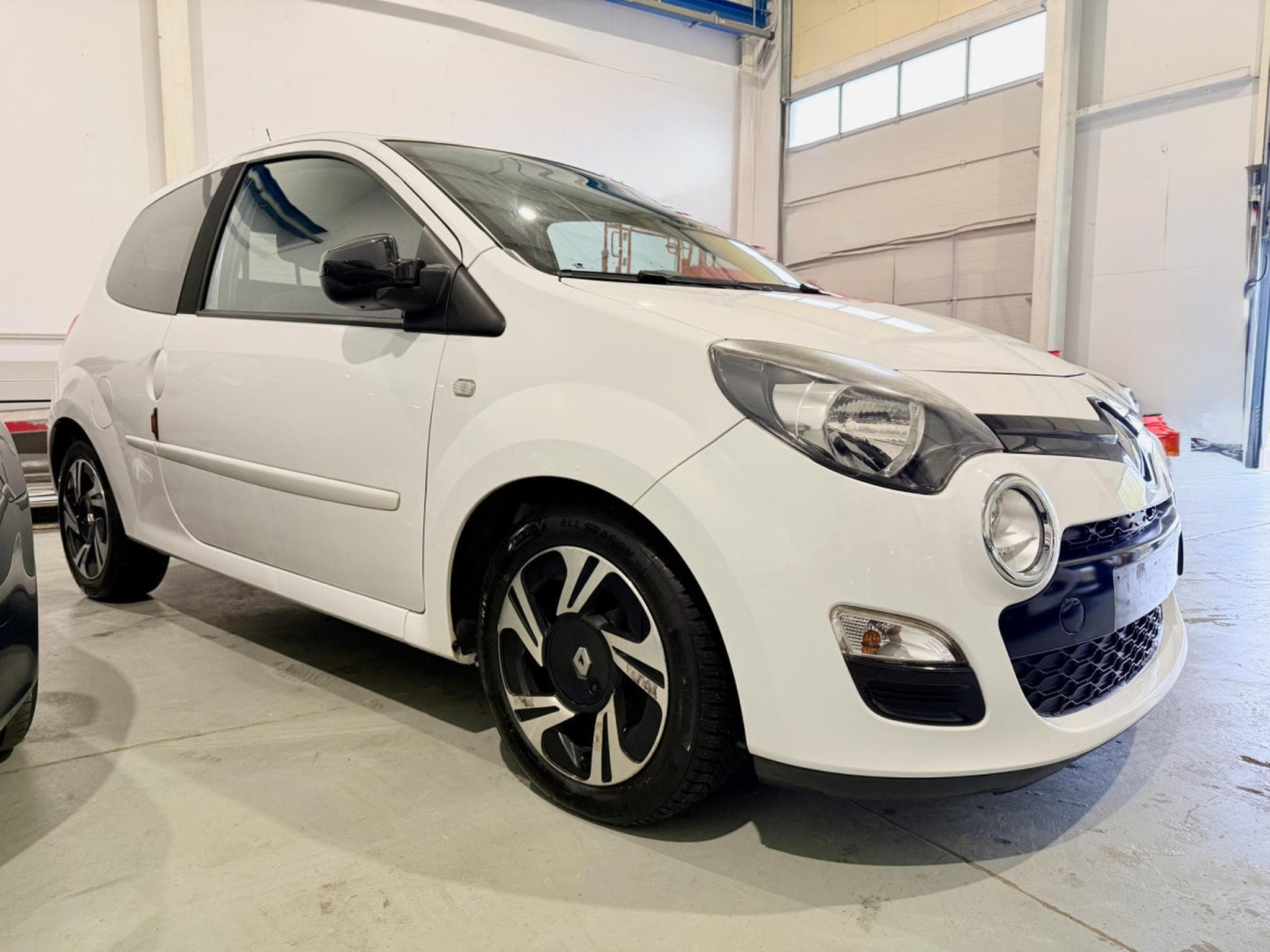 Renault Twingo 1.2i 75 Dynamique (2014) - Foto 2