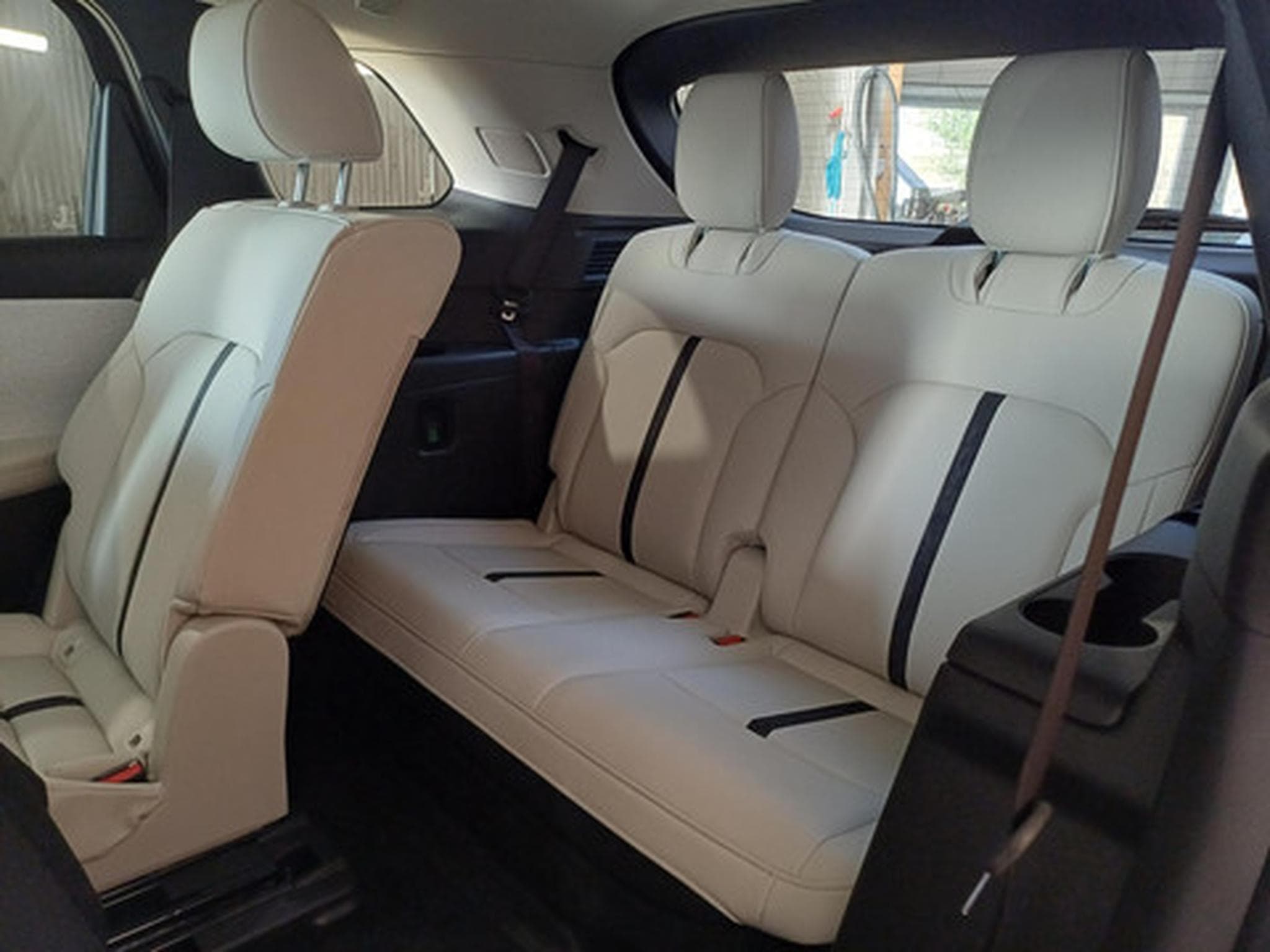 Mazda CX-80 2.5 240kW Auto Takumi Plus AWD (2026) - Photo 10