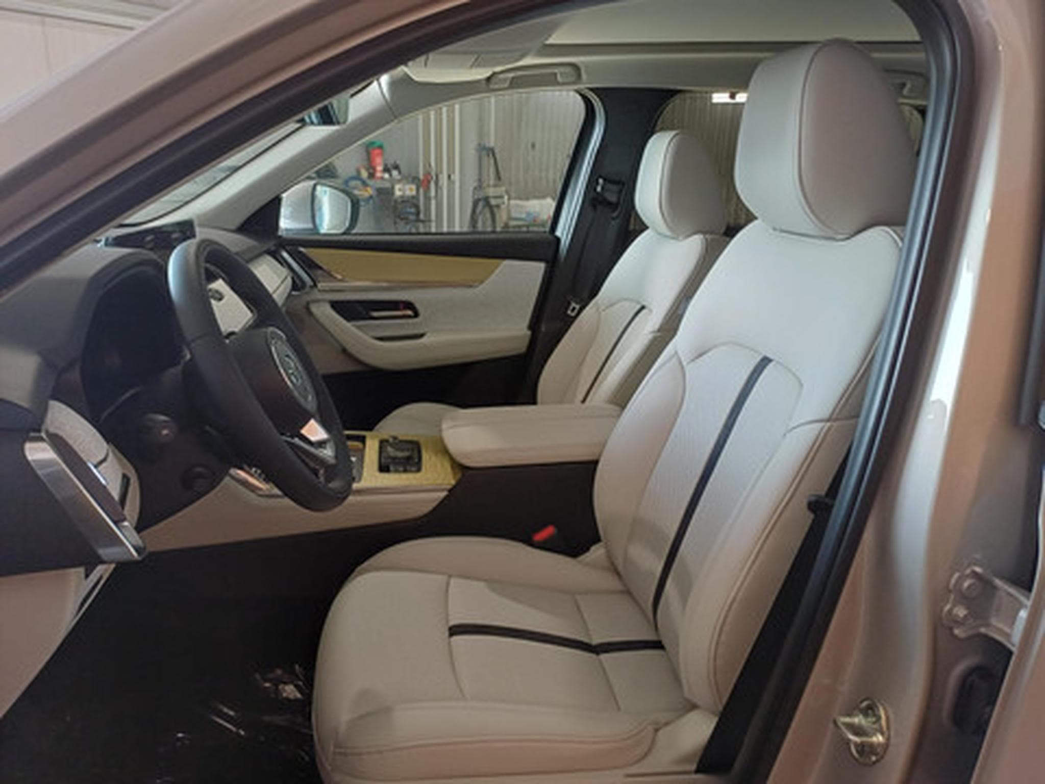 Mazda CX-80 2.5 240kW Auto Takumi Plus AWD (2026) - Photo 8