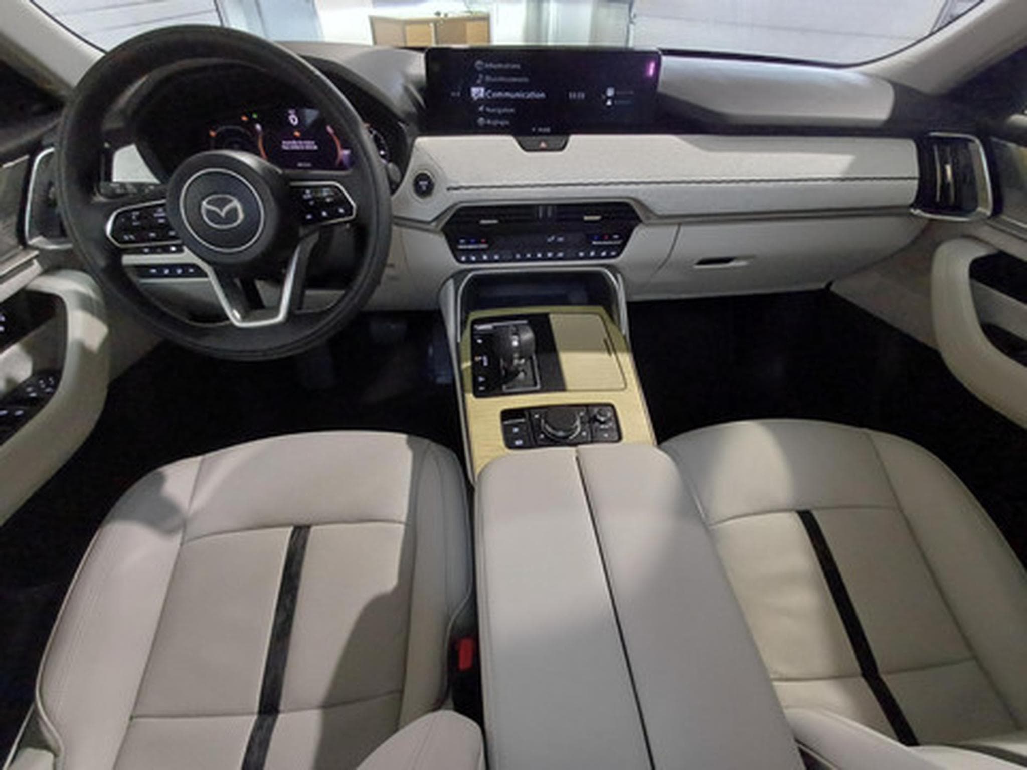 Mazda CX-60 2.5L e-SKYACTIV PHEV 327ps 8AT AWD TAKUMI CON- (2026) - Photo 7