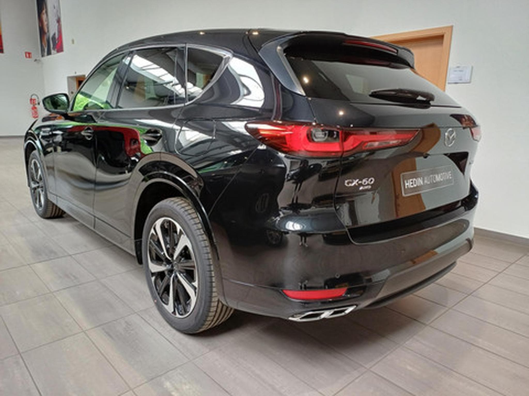 Mazda CX-60 2.5 e-SkyActiv PHEV Takumi (2026) - Photo 3