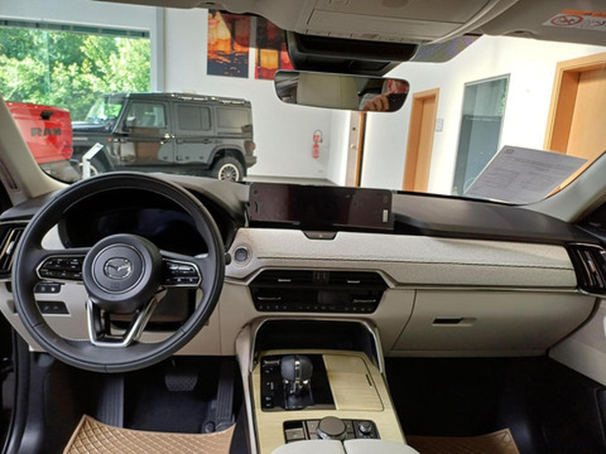 Mazda CX-60 2.5 e-SkyActiv PHEV Takumi (2026) - Photo 7