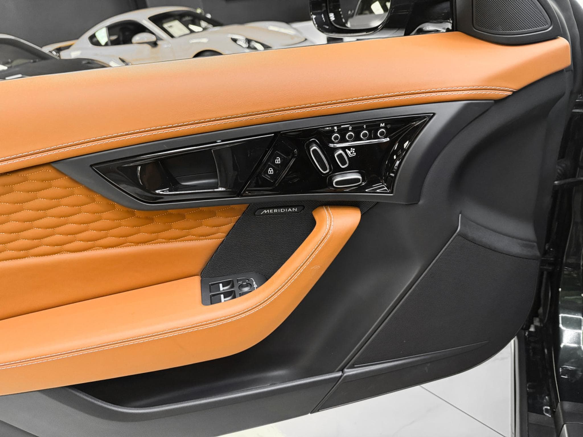 Jaguar F-Type P450 / WARRANTY 2028 / PPF FRONT (2023) - Photo 13