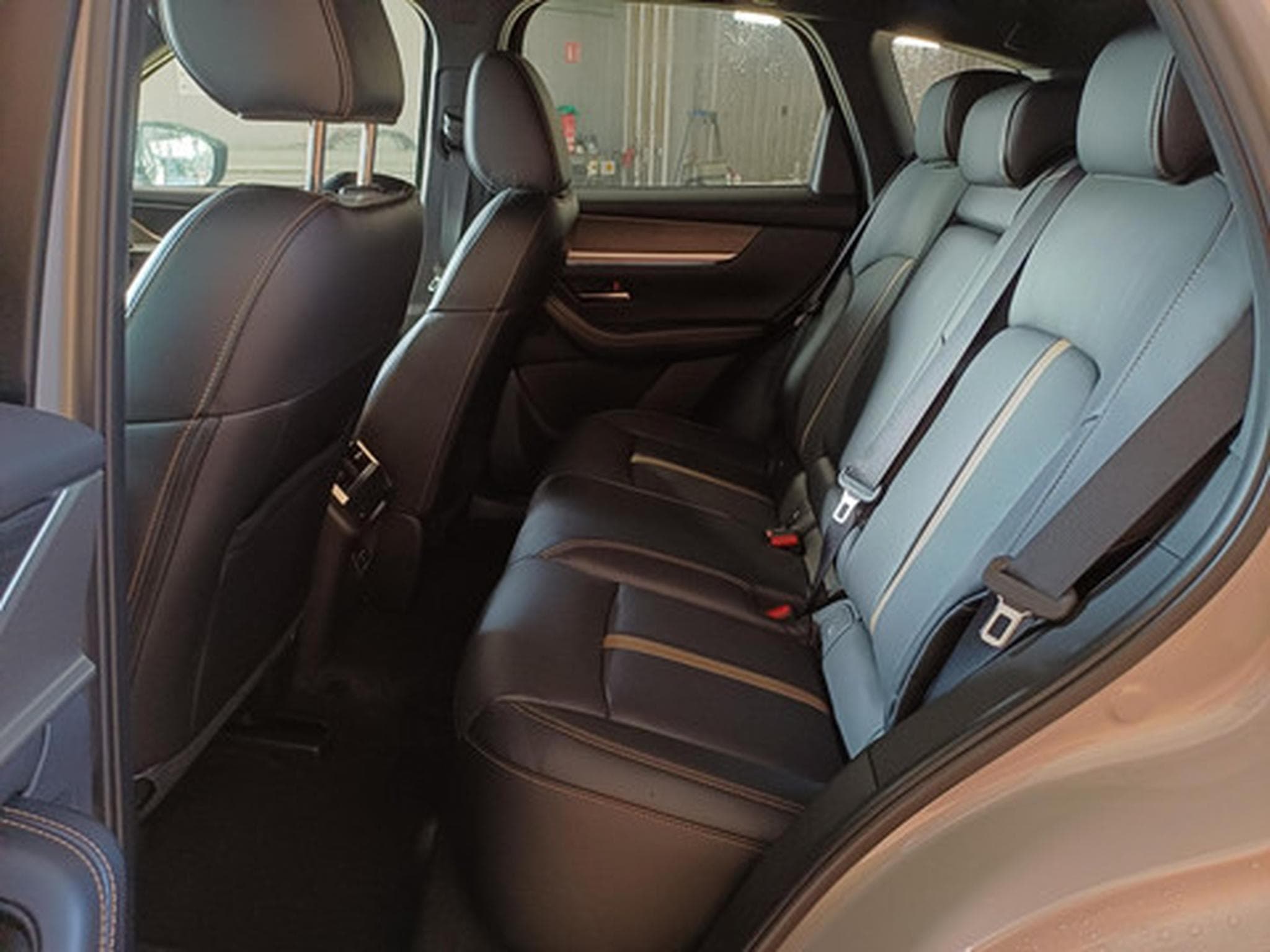 Mazda CX-60 3.3 187kW Auto Homura Plus AWD (2026) - Photo 8