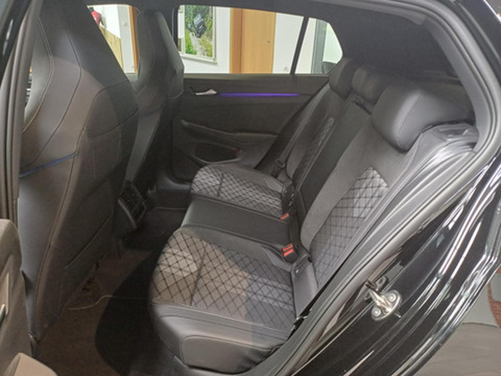 VW Golf VIII R (2026) - Photo 10