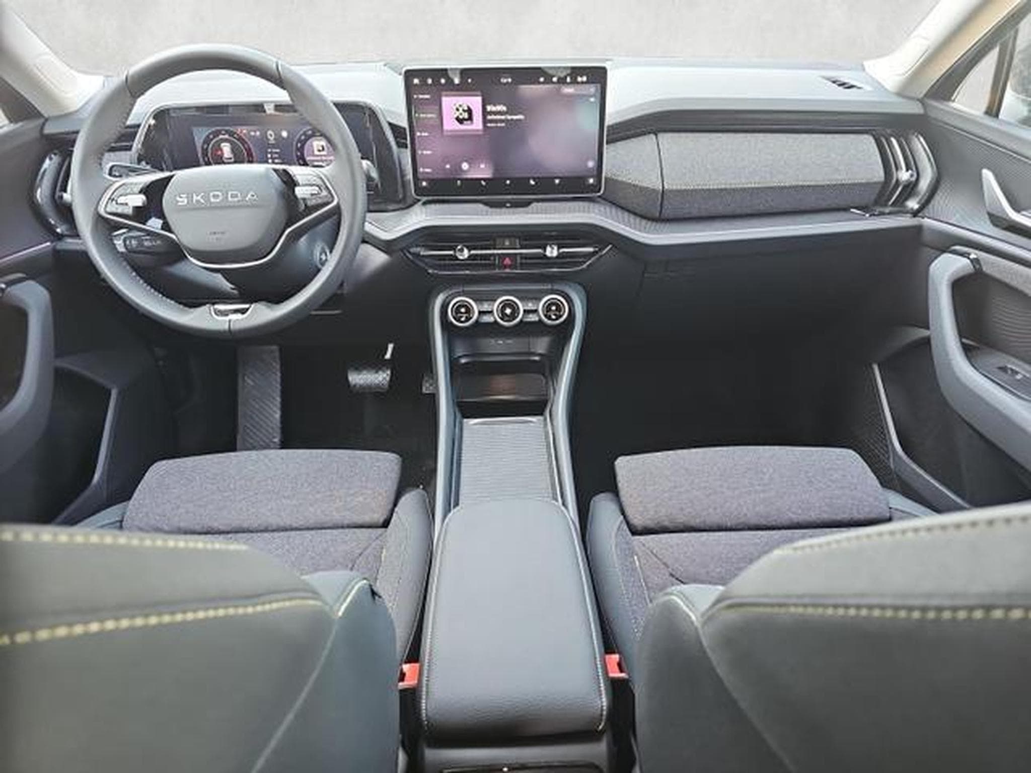 Skoda Kodiaq 2.0 TDI 110 kW Selection (2026) - Photo 12