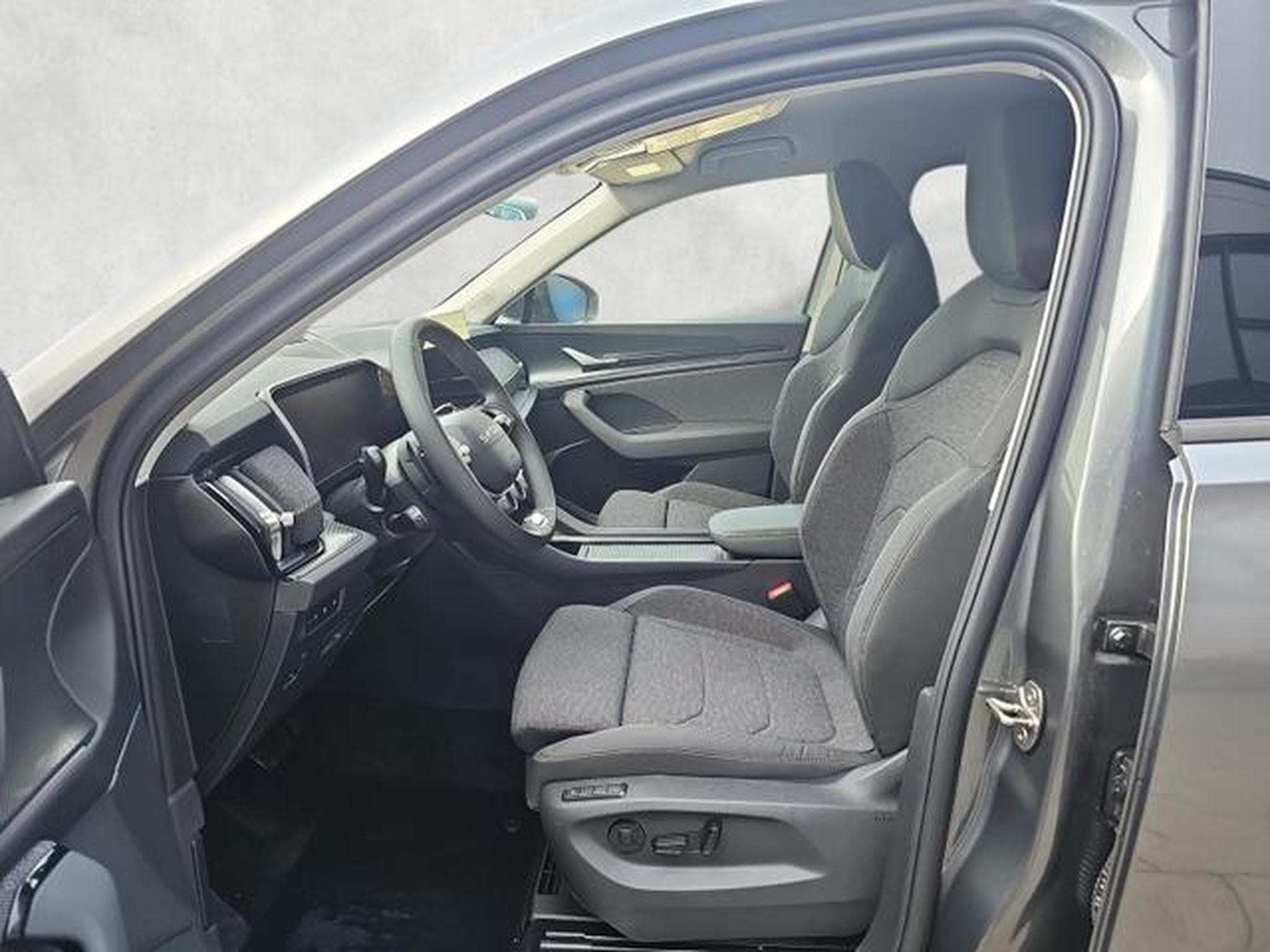 Skoda Kodiaq 1.5 TSI mHEV 110 kW Selection (2026) - Foto 9