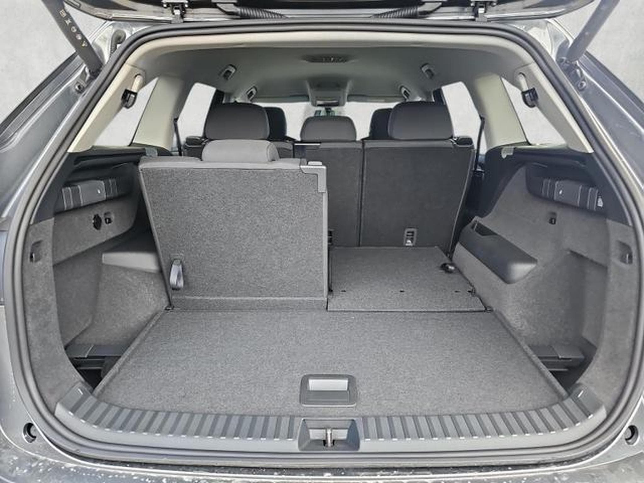 Skoda Kodiaq 2.0 TDI 110 kW Selection (2025) - Foto 14