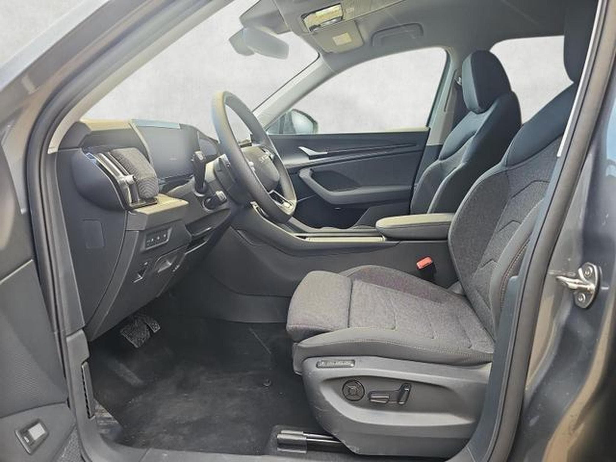 Skoda Kodiaq 2.0 TDI 110 kW Selection (2025) - Foto 9