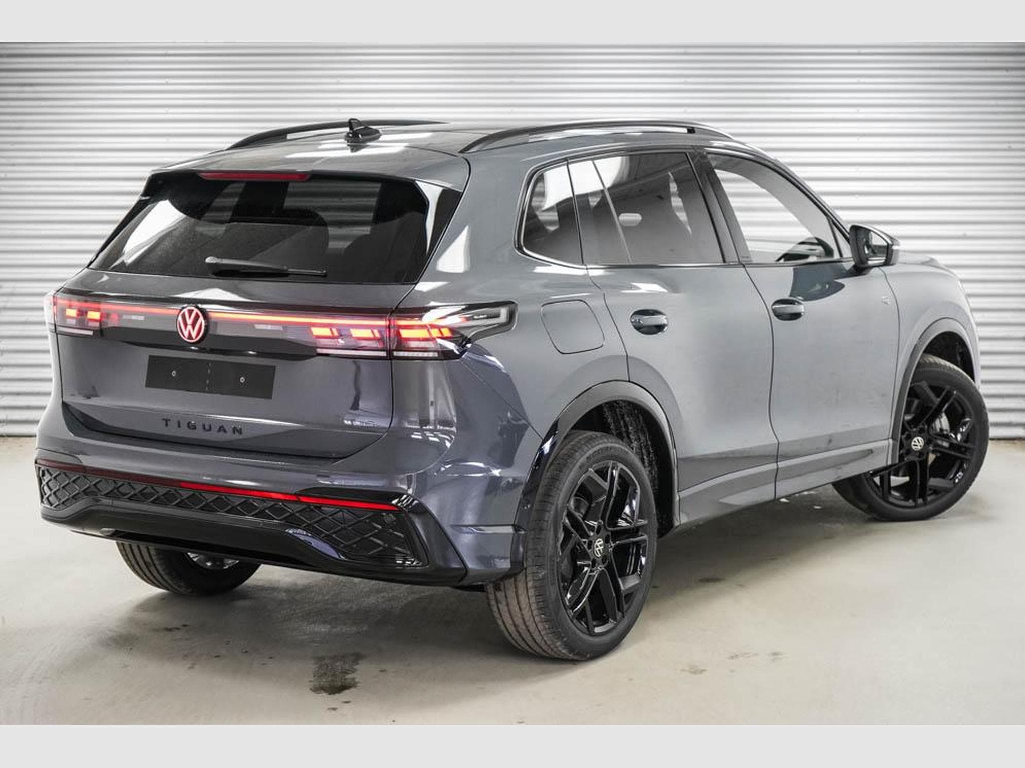 VW Tiguan 2,0 TDI DSG (2026) - Photo 3