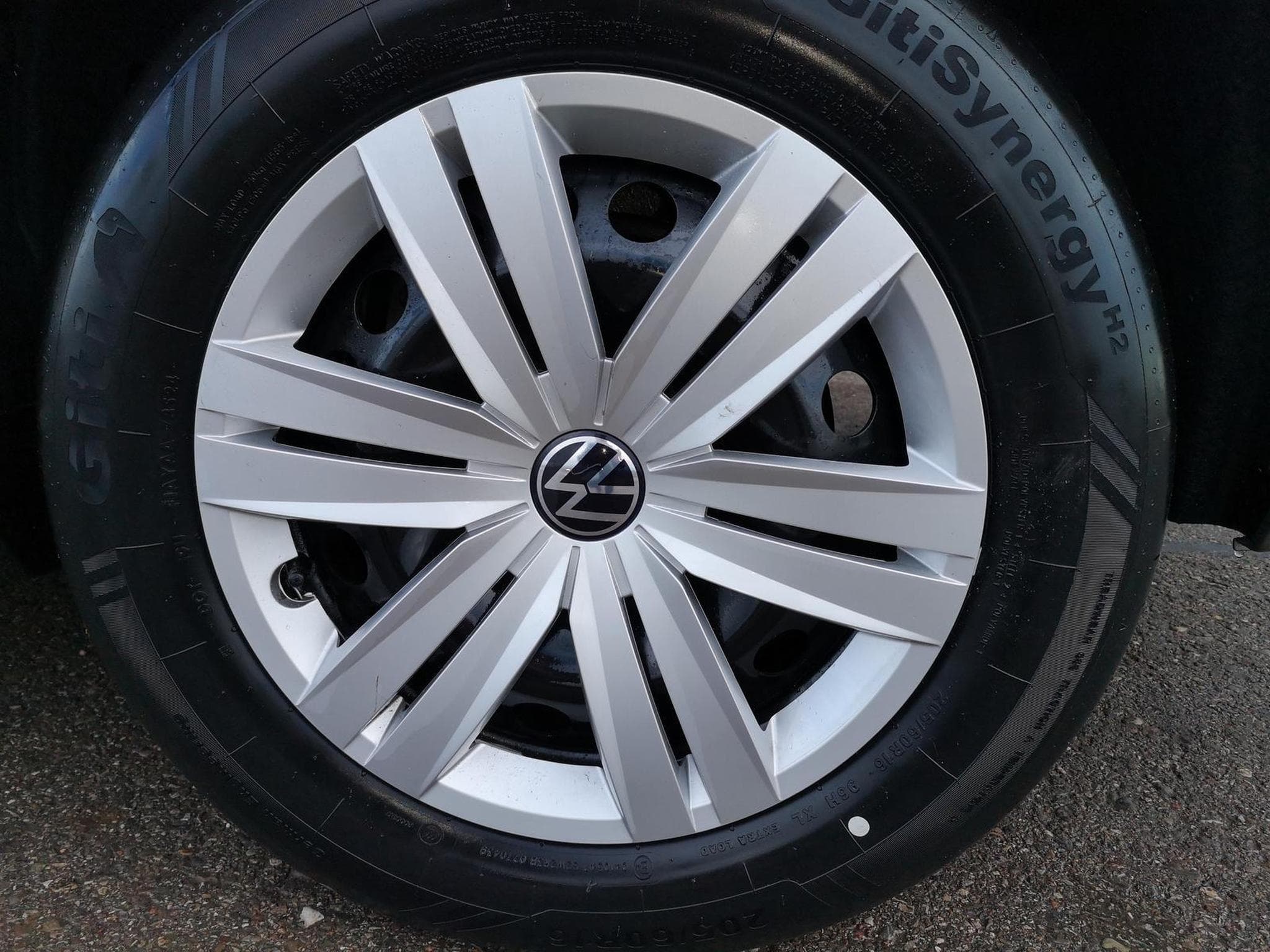 VW Caddy Basis (2026) - Foto 3