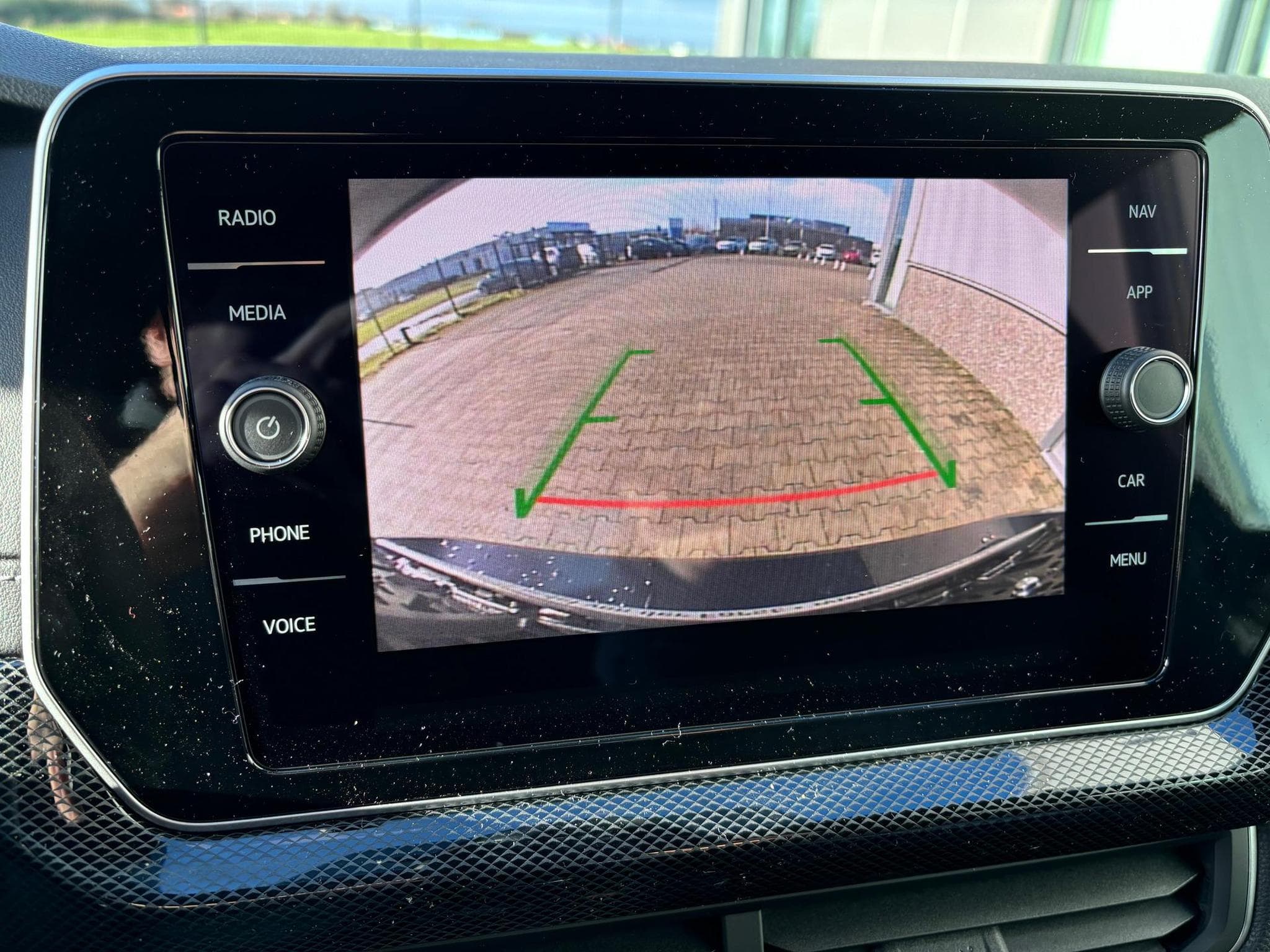 VW T-Cross R-Line Limited (1970) - Photo 12