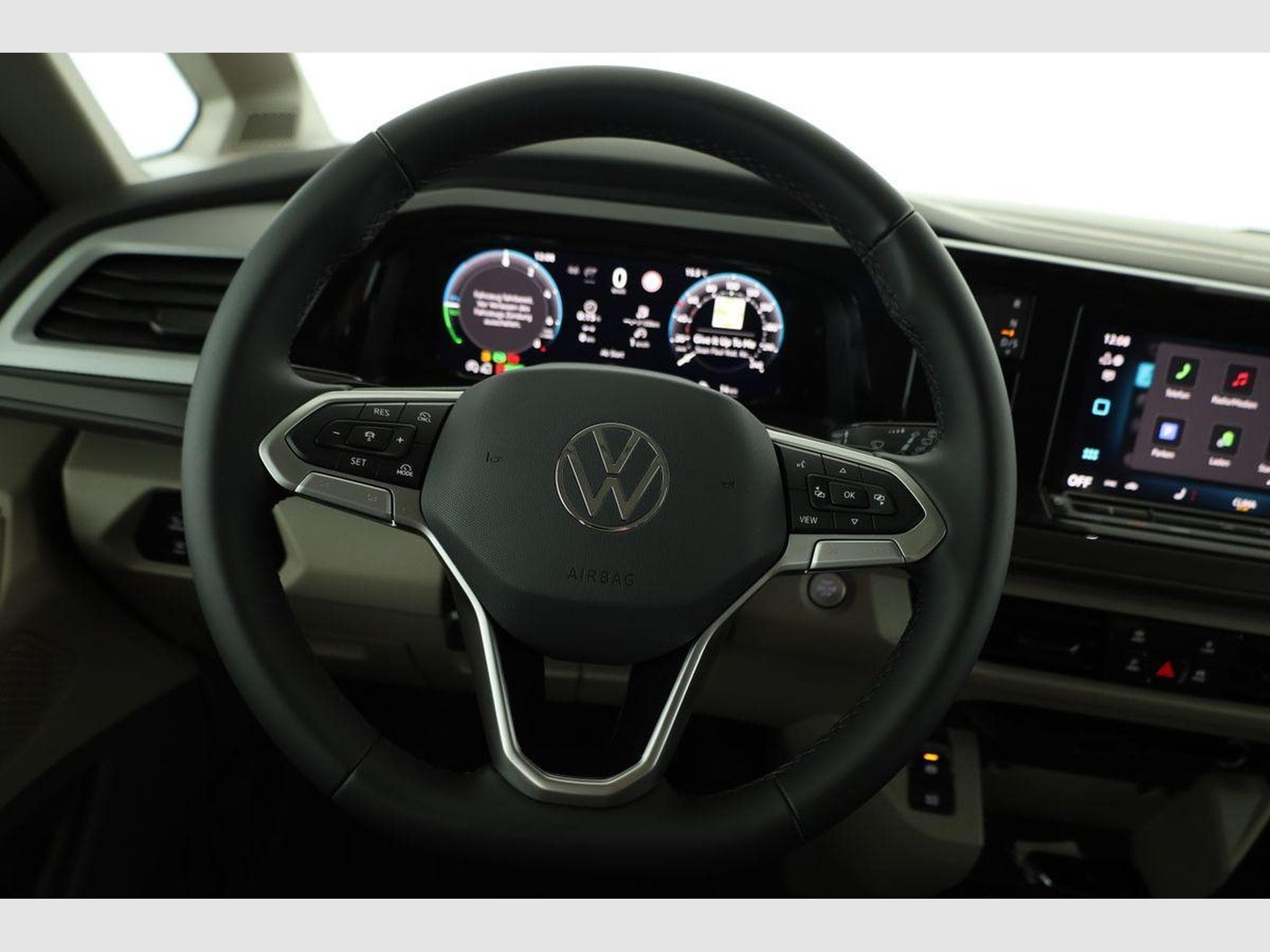 VW T7 eHybrid 4M Business (2026) - Photo 5
