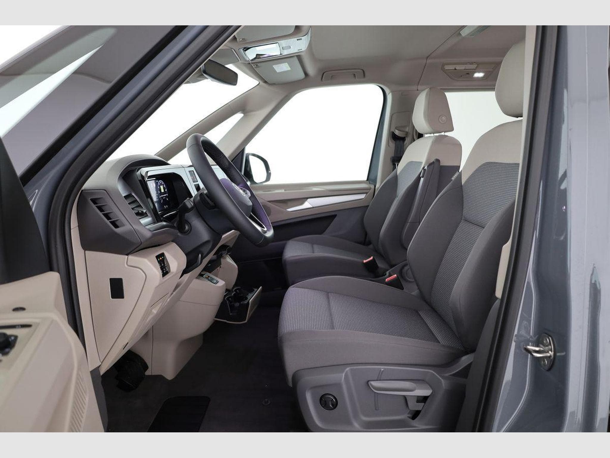 VW T7 eHybrid 4M Business (2026) - Photo 9