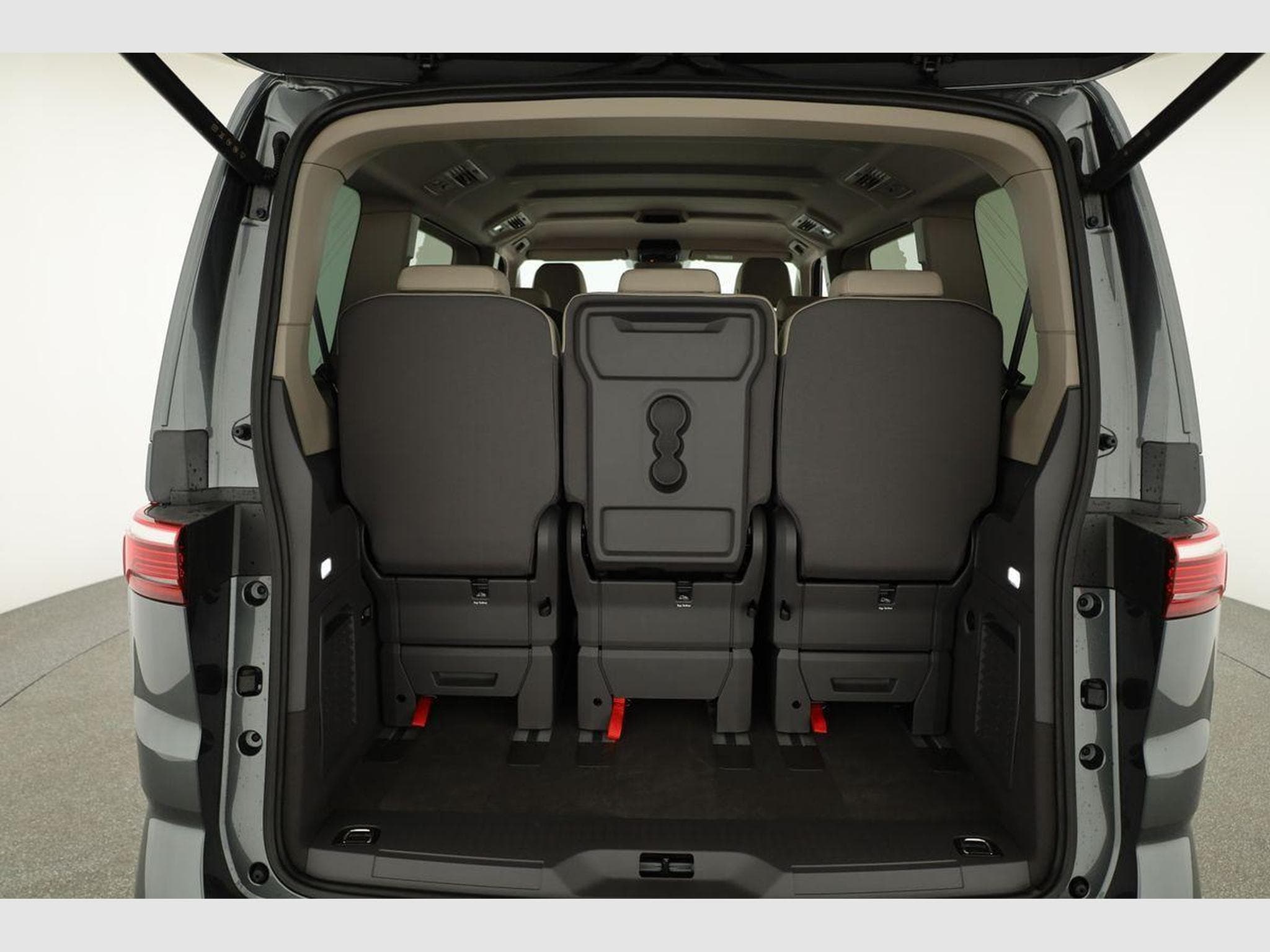 VW T7 eHybrid 4M Business, (2026) - Photo 12