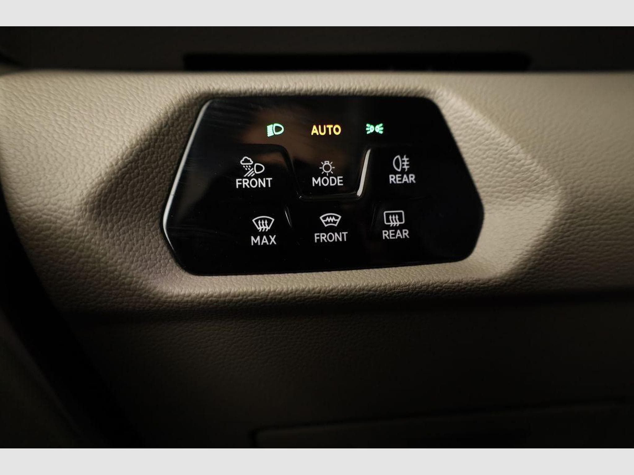 VW T7 eHybrid 4M Business, (2026) - Photo 8