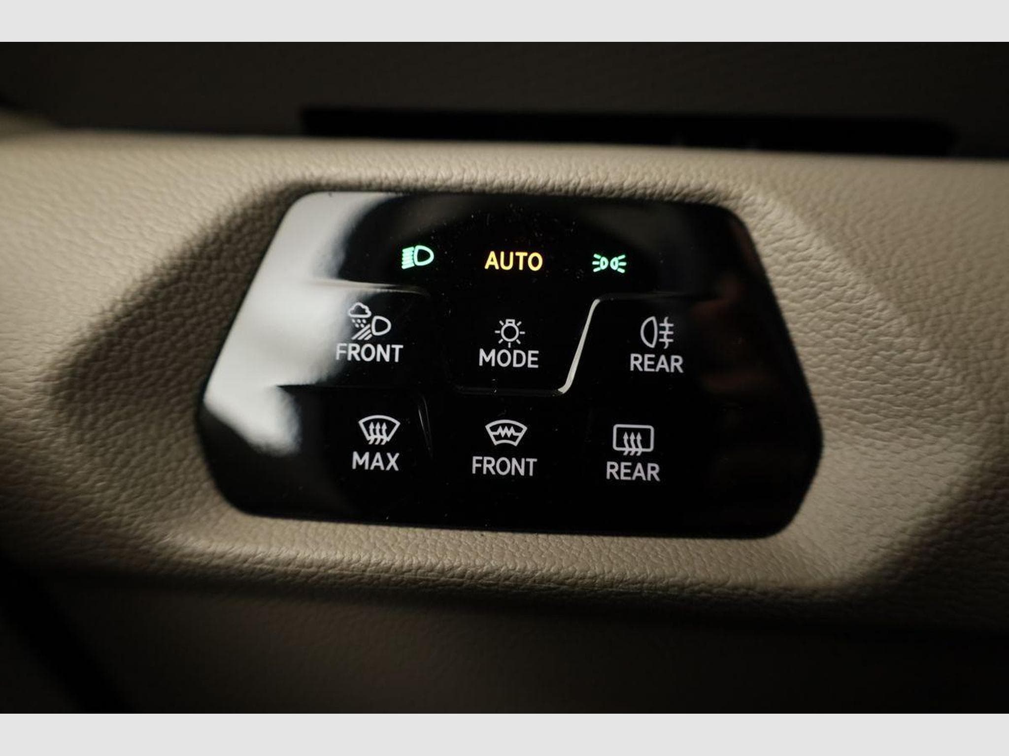 VW T7 eHybrid 4M Business, (2026) - Photo 8
