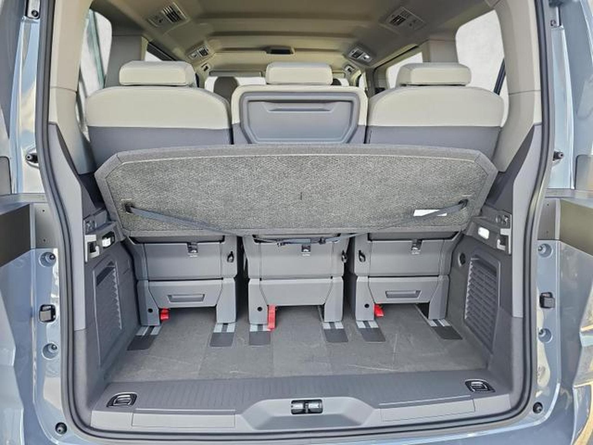 VW T7 Edition lang (2026) - Photo 14