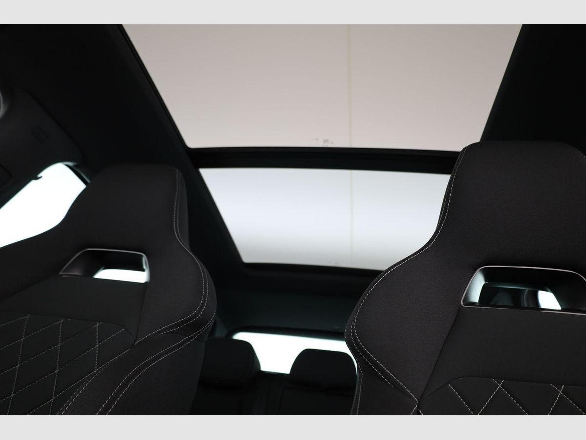 Skoda Karoq Sportline 4x4 (2026) - Photo 12