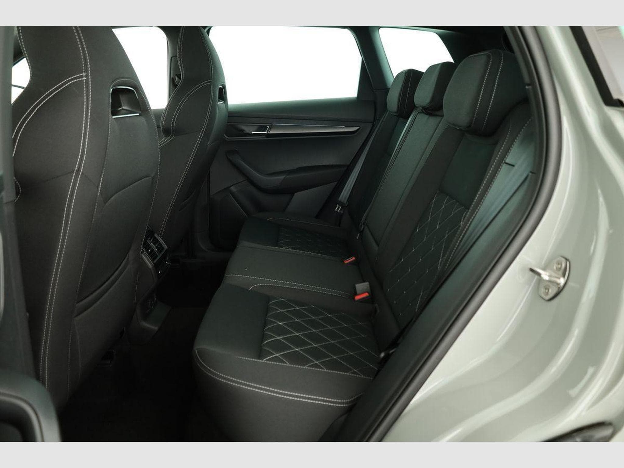 Skoda Karoq Sportline 4x4 (2026) - Photo 13