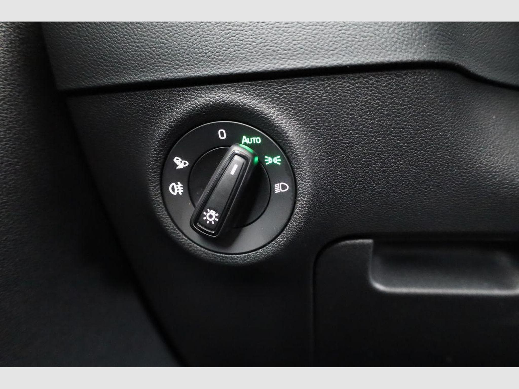 Skoda Karoq Sportline (2026) - Photo 8