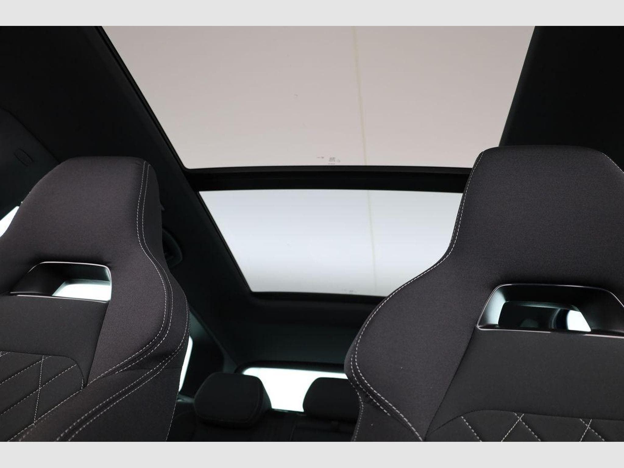 Skoda Karoq Sportline (2026) - Photo 12