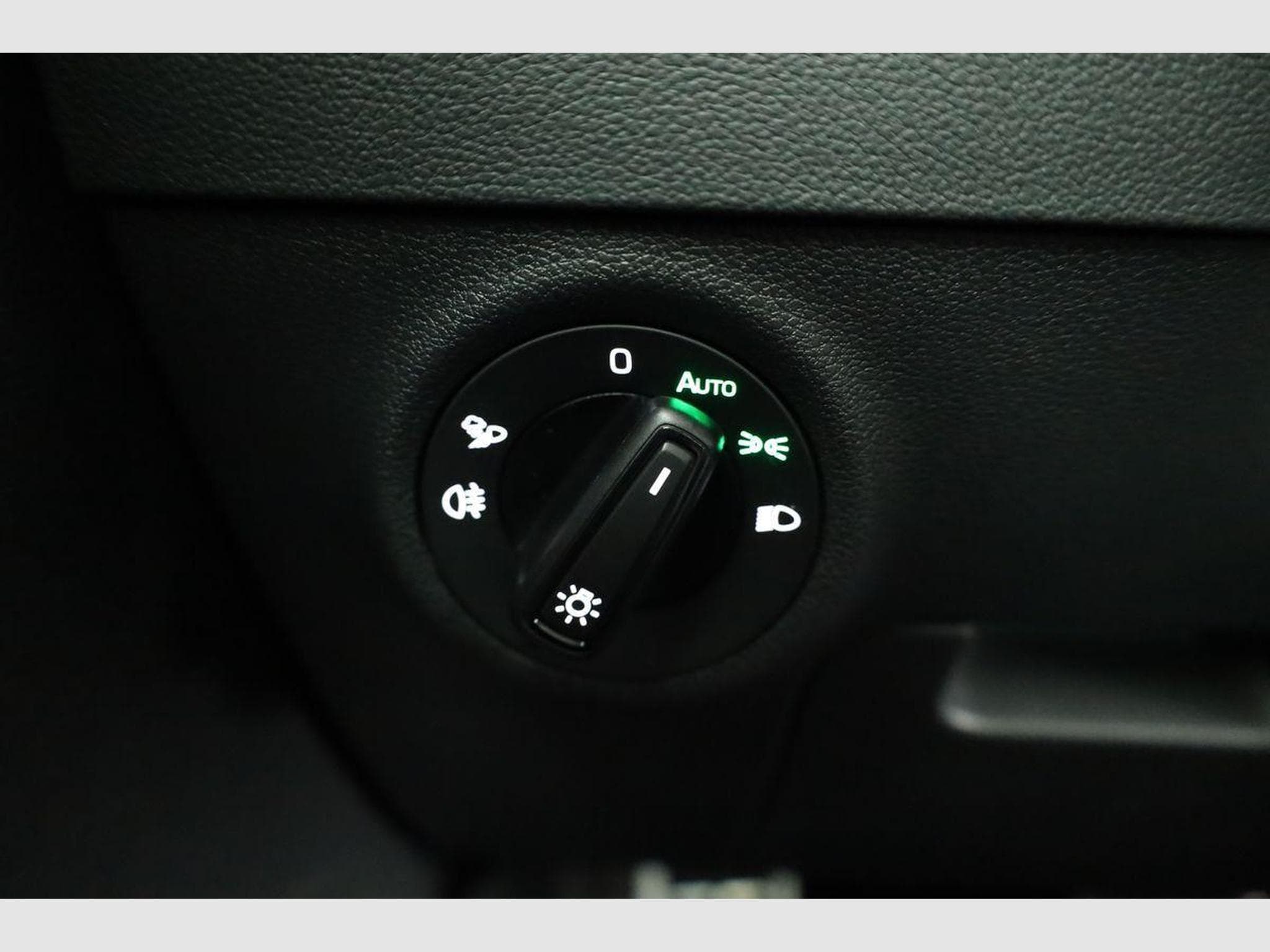Skoda Karoq Sportline (2026) - Photo 8