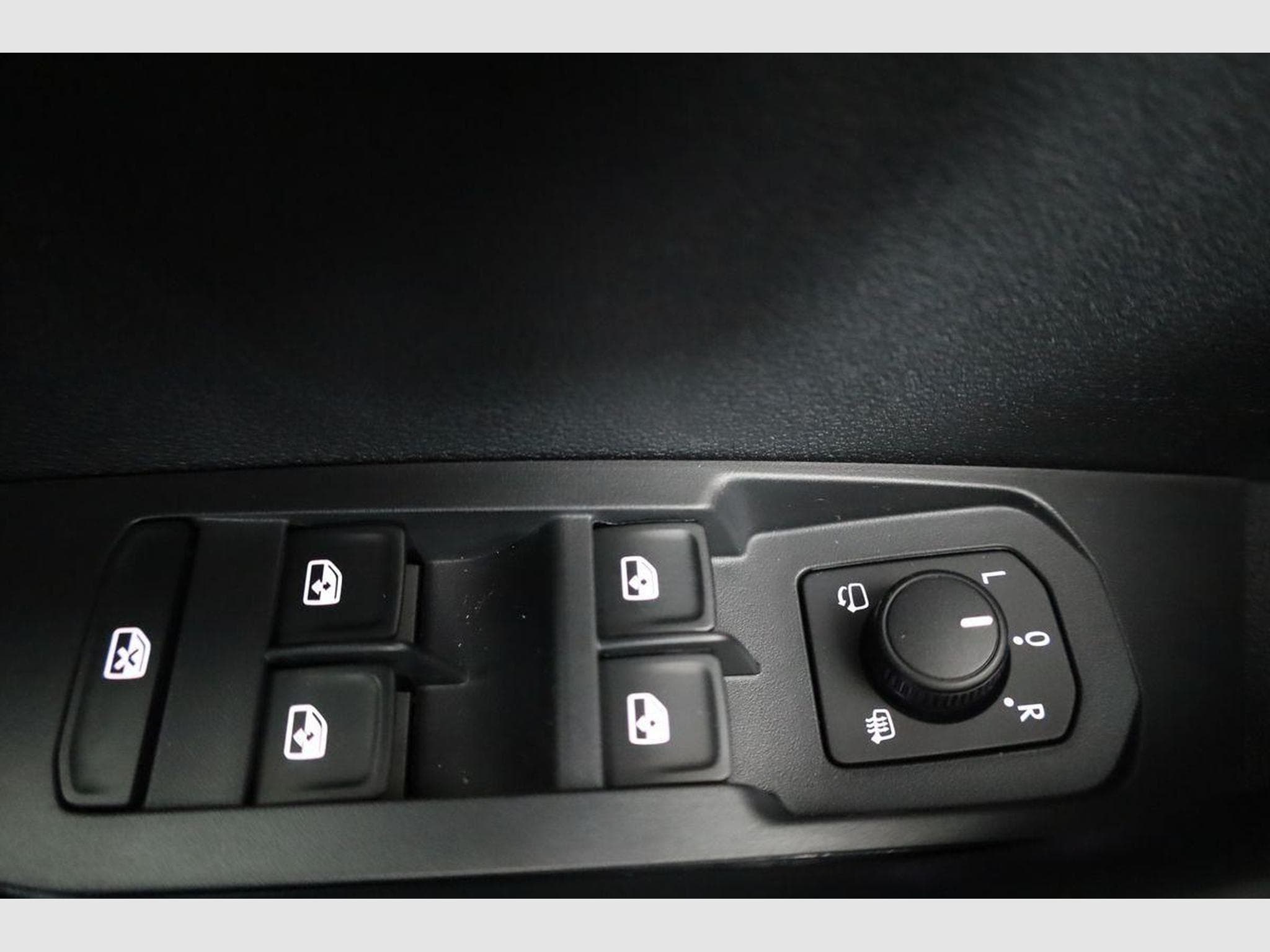Skoda Karoq Sportline (2026) - Photo 7
