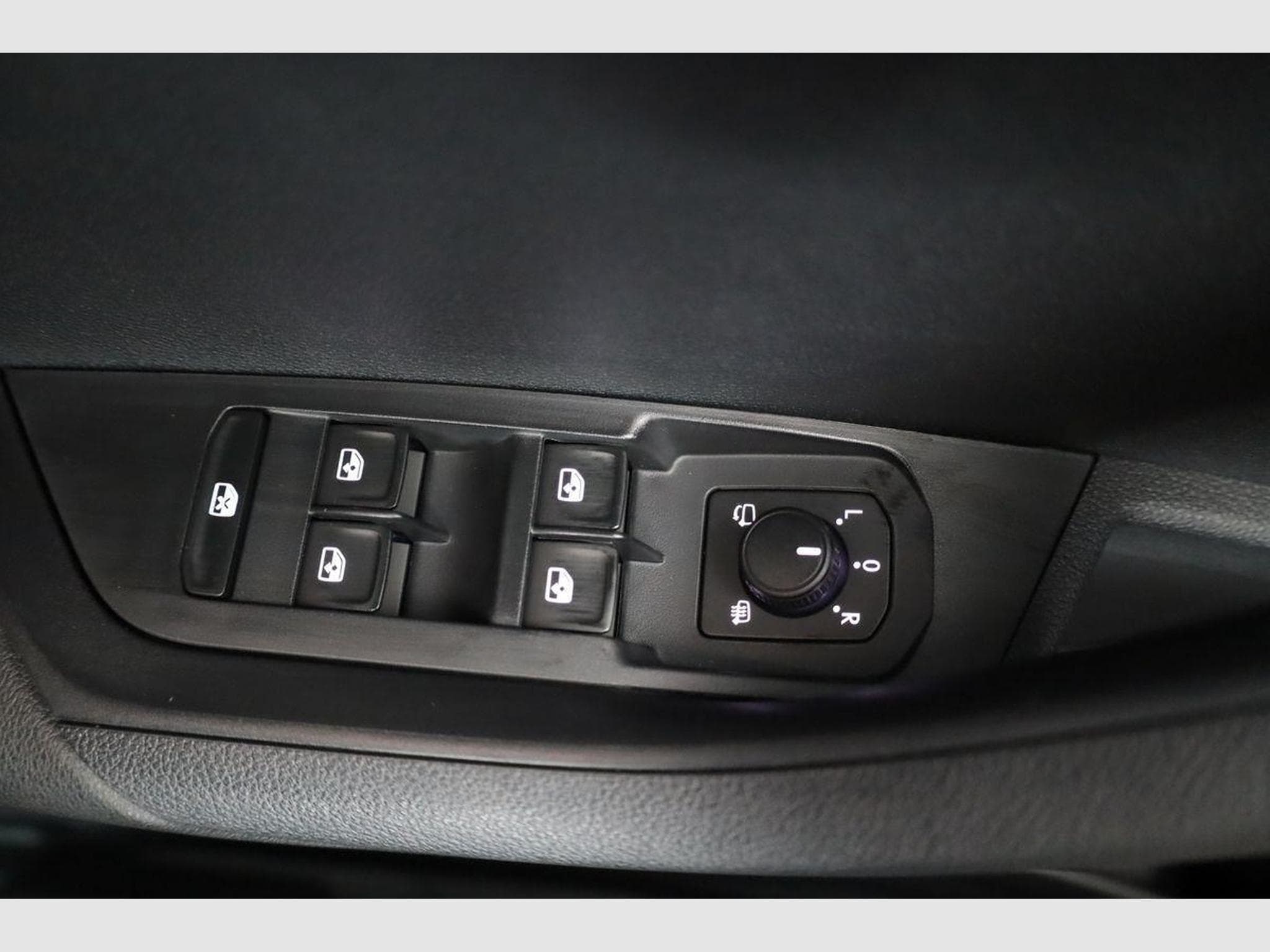 Skoda Karoq Selection (2026) - Photo 7