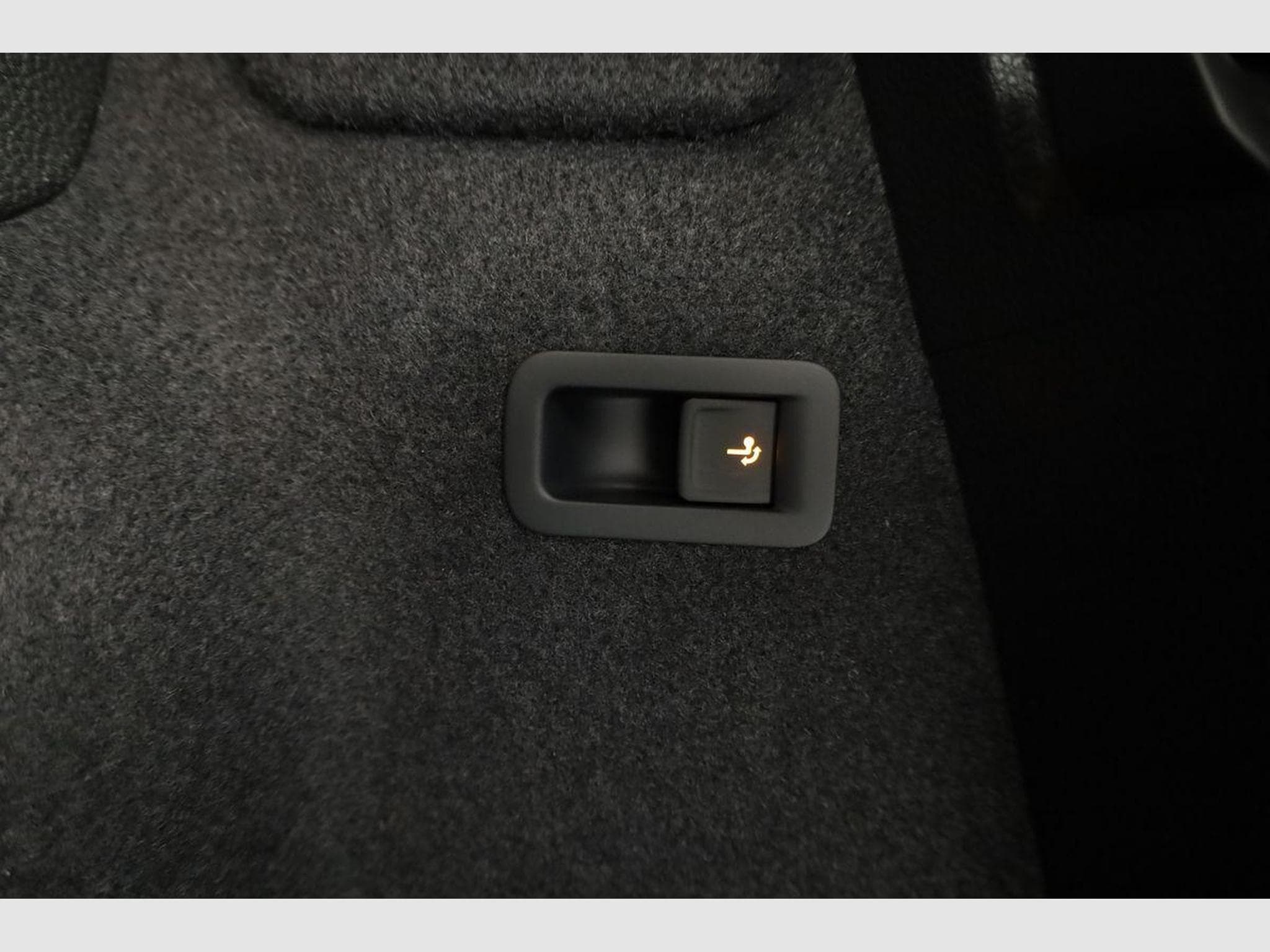 Skoda Karoq Selection (2025) - Foto 13