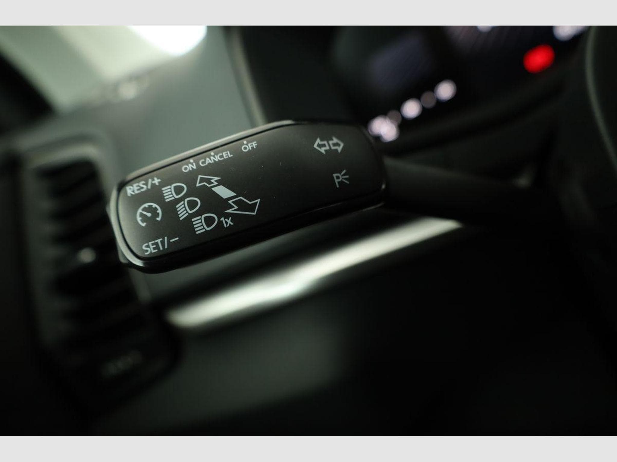 Skoda Karoq Selection (2025) - Foto 9